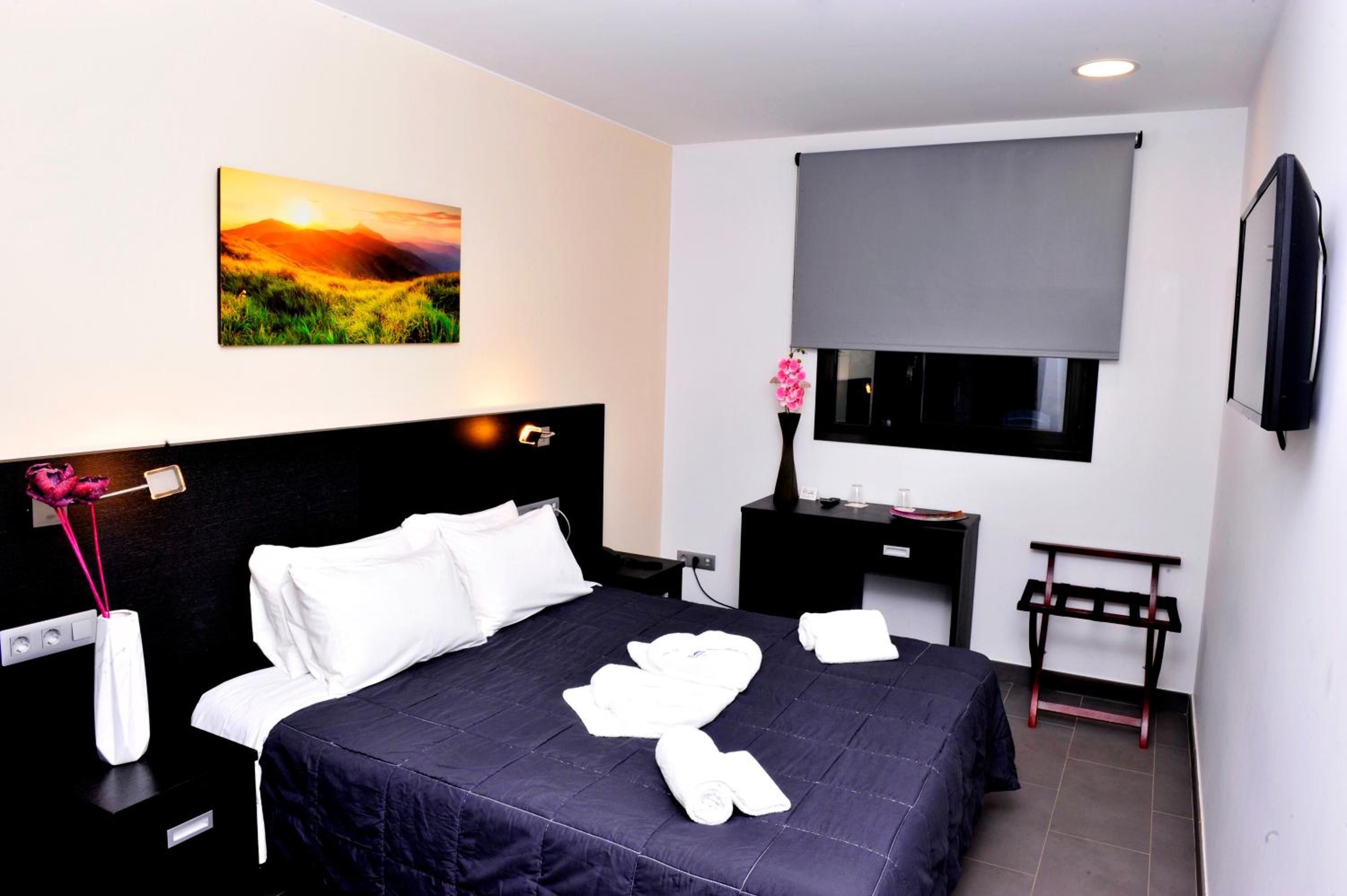 6 Bis HOTEL 21/58