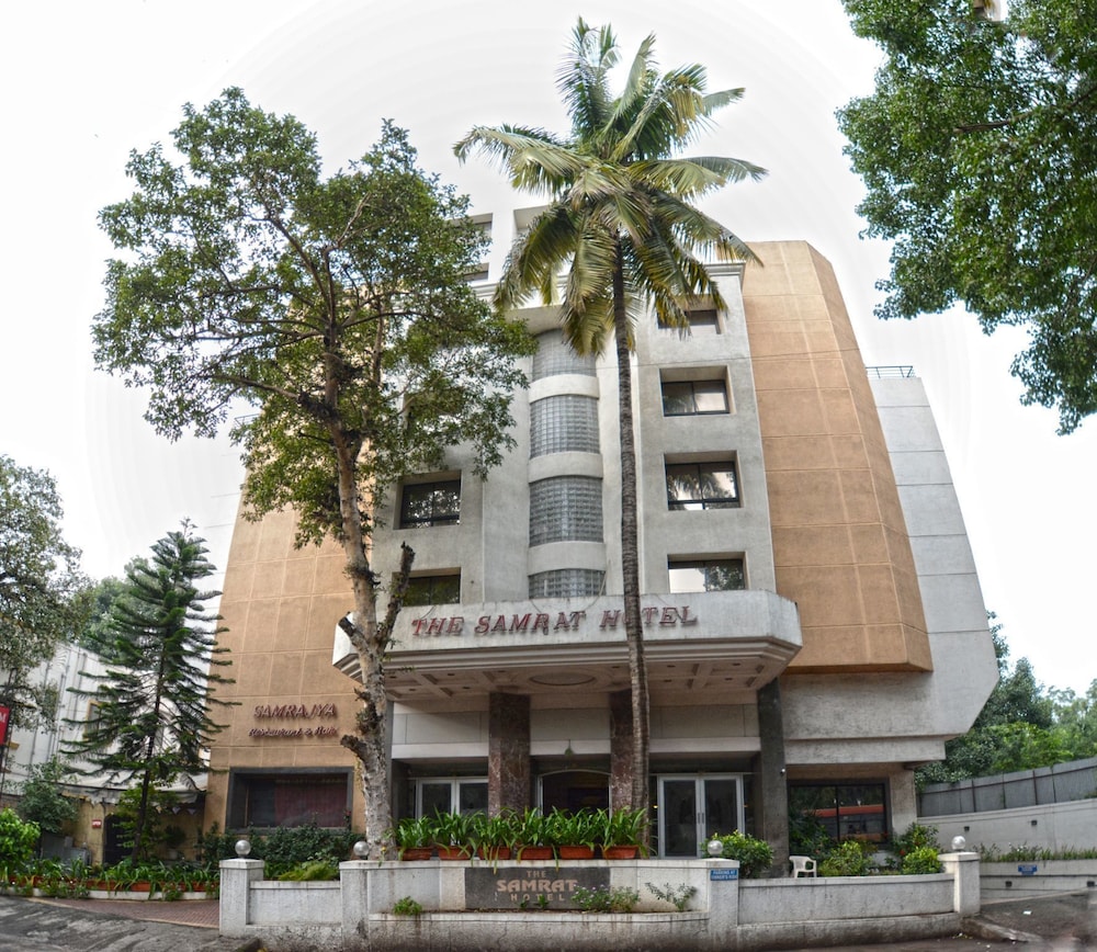Hotel Samrat 4/40