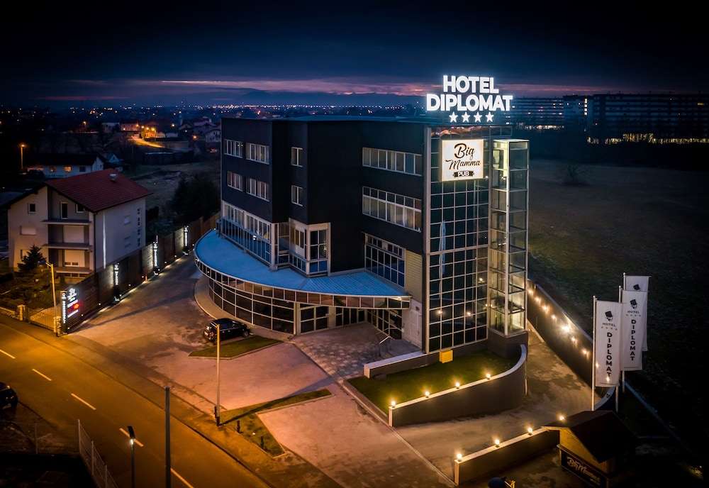 Hotel Diplomat 7/63