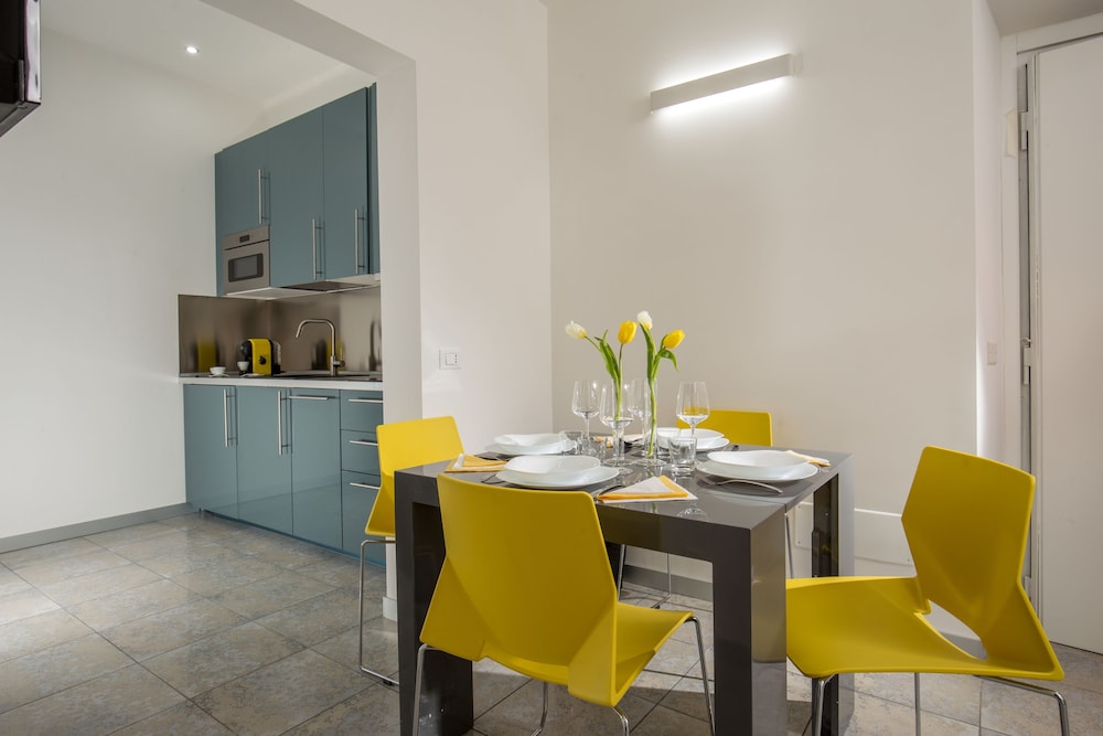 GCF Luxury Suites Guest House 61/70