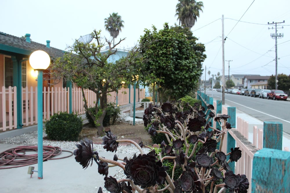 Riverside Inn & Suites Santa Cruz 5/56