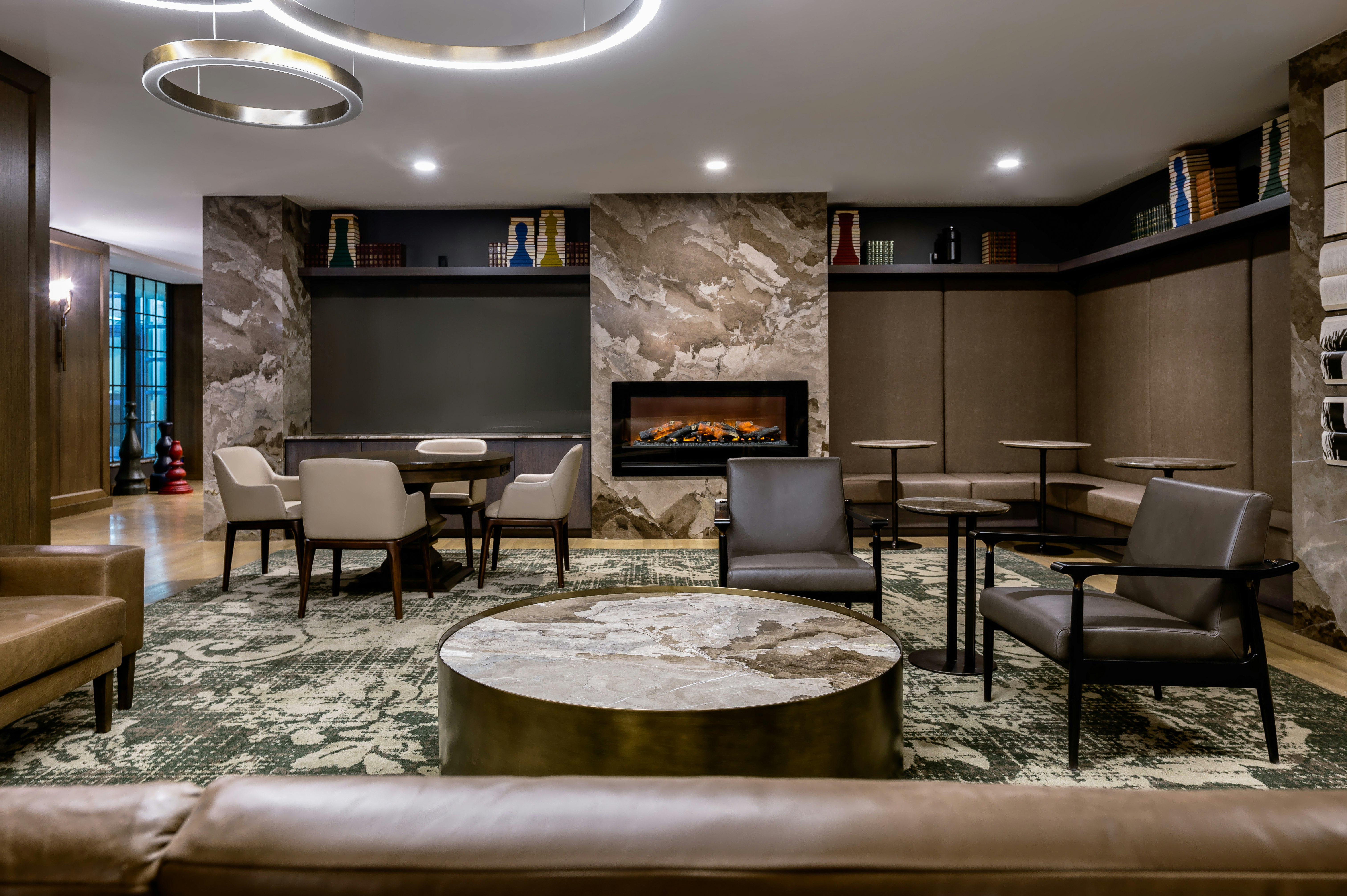 Hotel Fort Des Moines, Curio Collection by Hilton 56/81