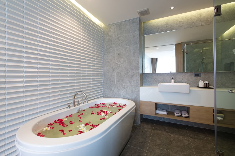 Asira Boutique Huahin Hotel 65/65