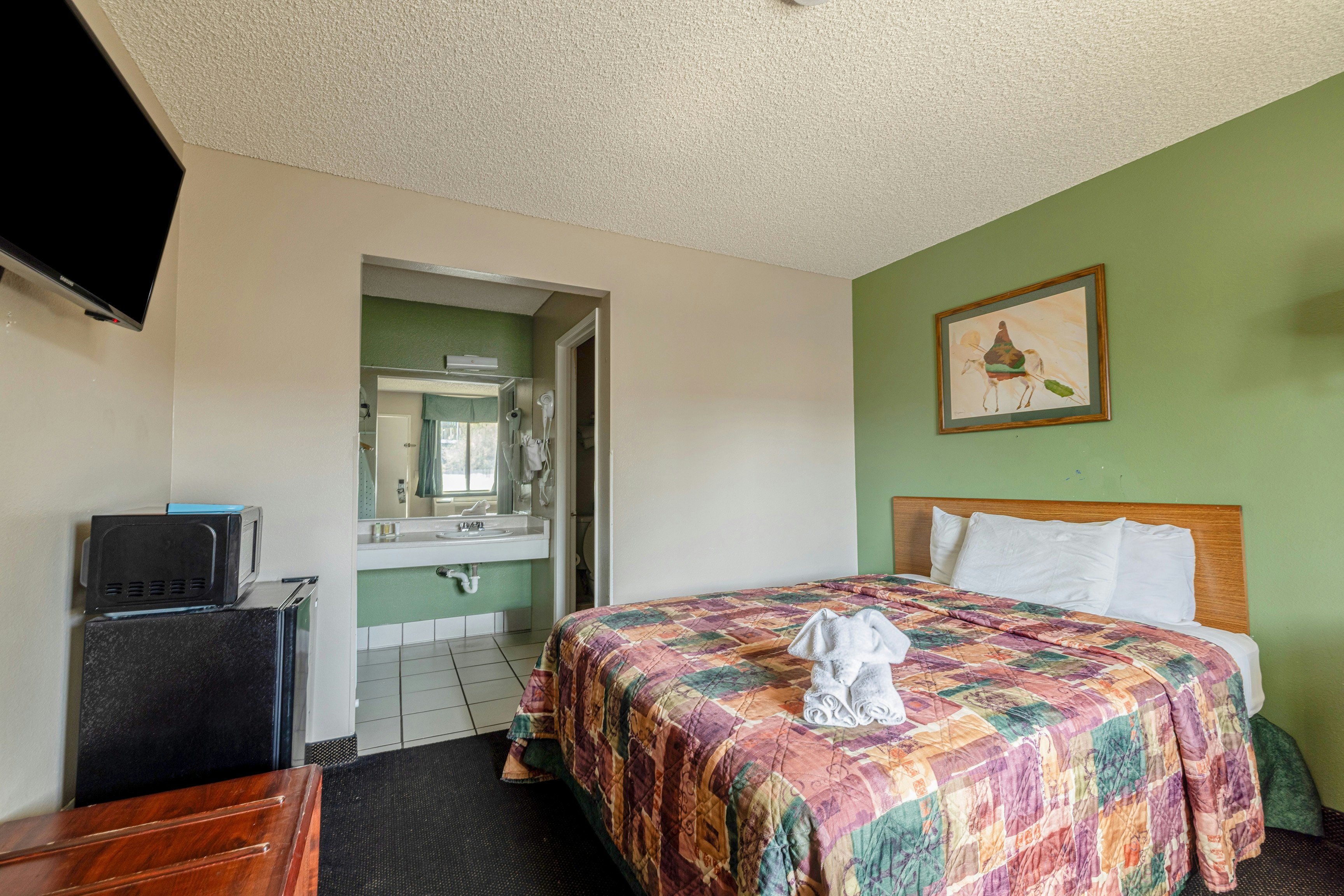 Townhouse Barstow On Historic Route 66 CA I 15 10/46