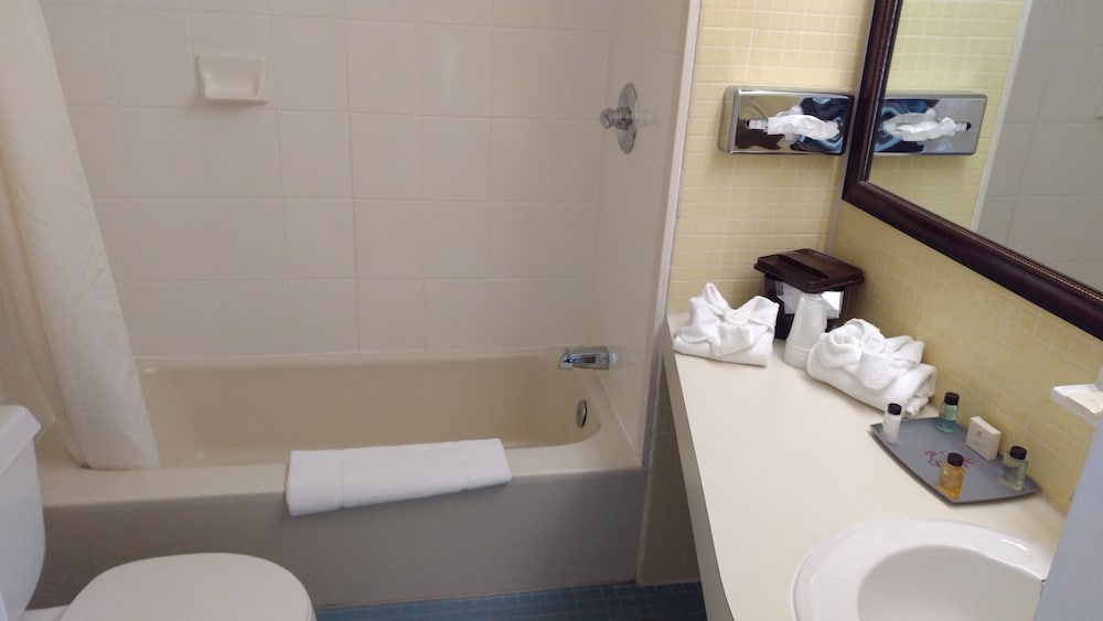 Fort William Henry Hotel and Conference Center 10/67