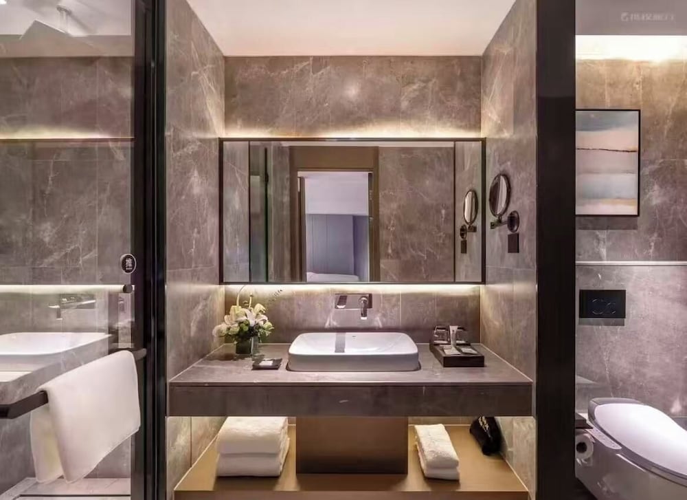 Mercure Kunshan MIXC Hi-tech 51/56