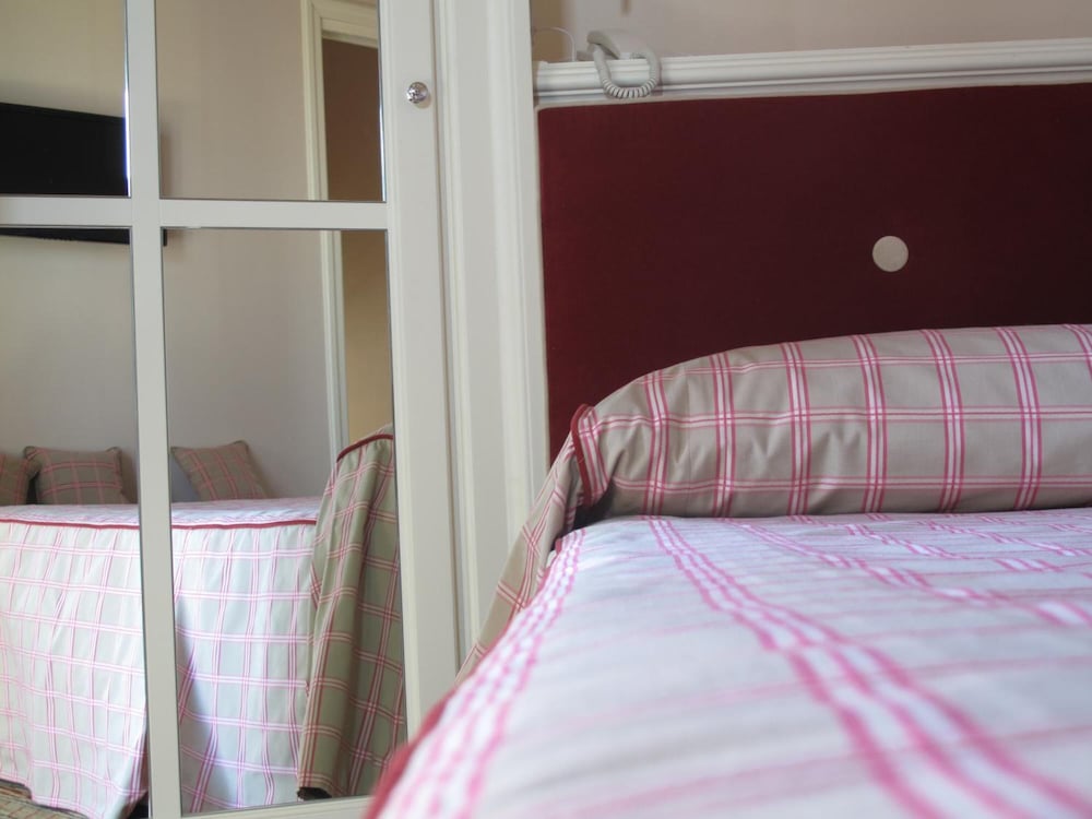 Suite, King Bed, Two Story, Terrace