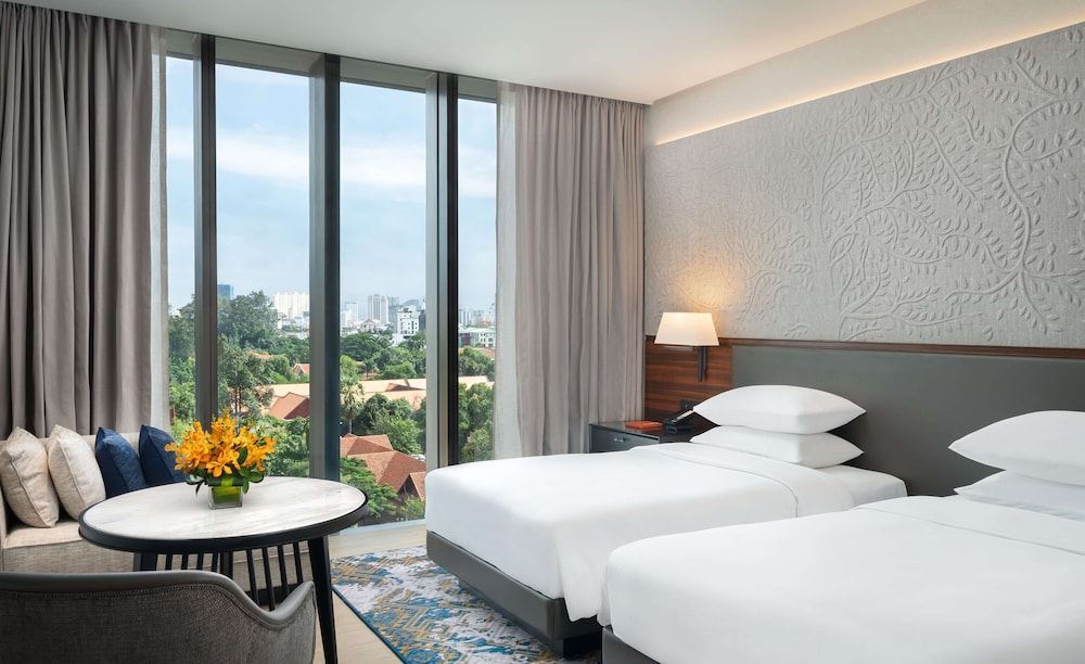 Hyatt Regency Phnom Penh 22/72