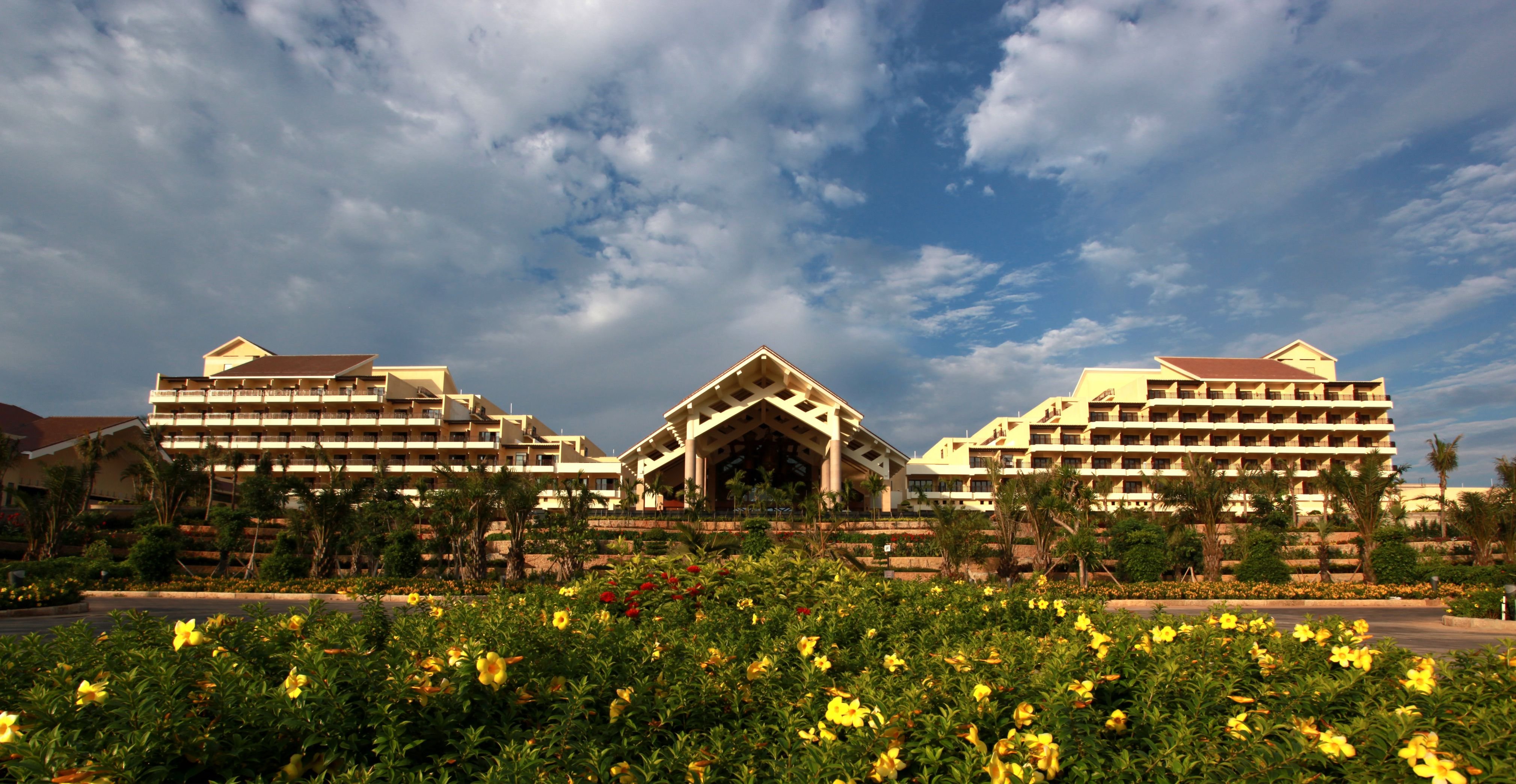 Crowne Plaza Danang by IHG 7/11