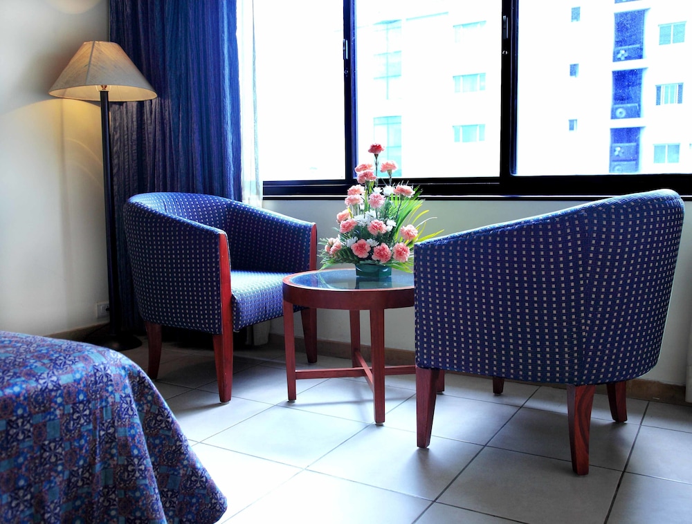 HARRISONS HOTEL 19/31