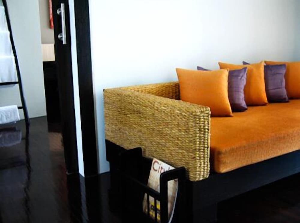 296 The Radtanaiya Residence 31/42
