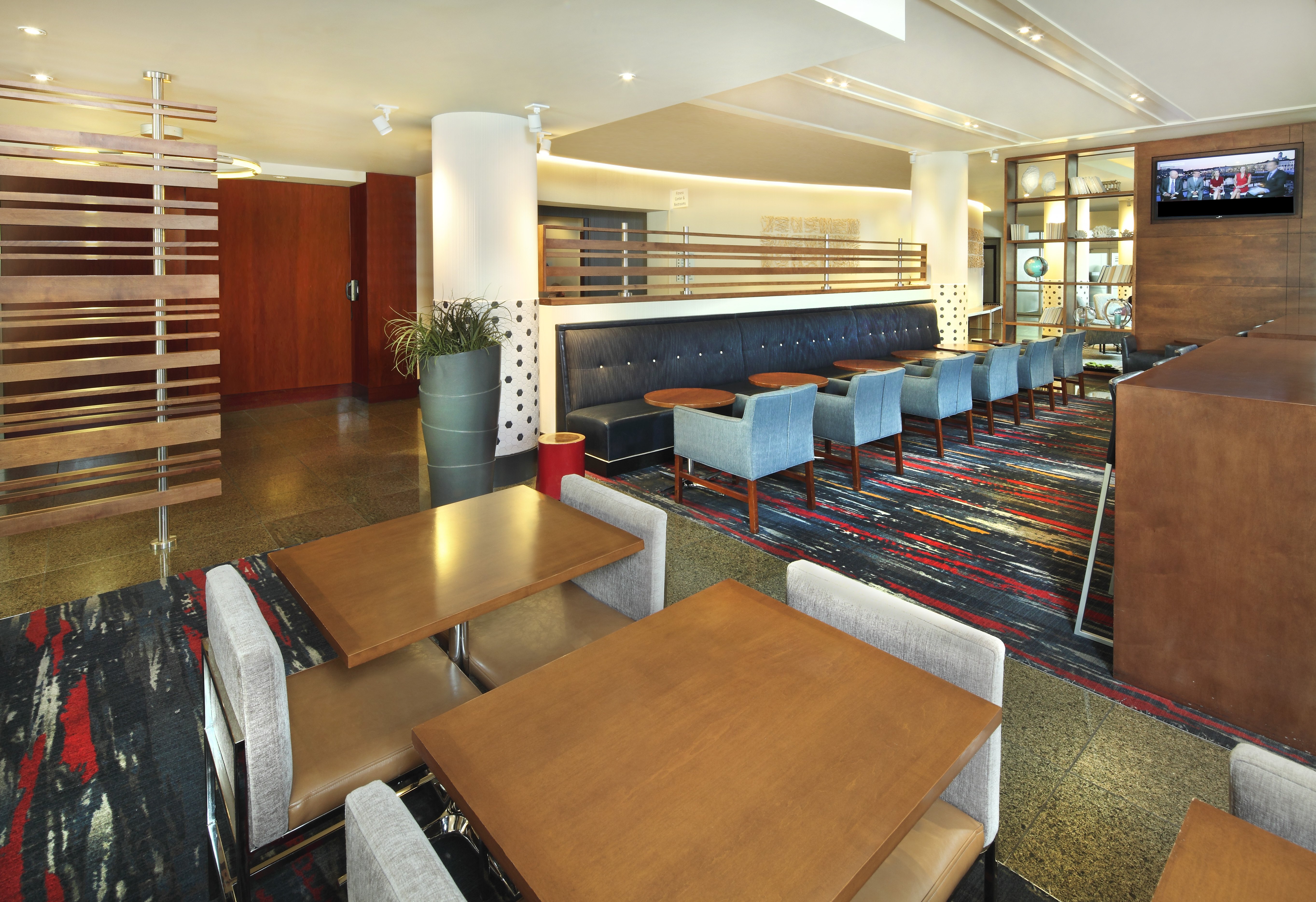 Holiday Inn Express and Suites Fishermans Wharf 34/59