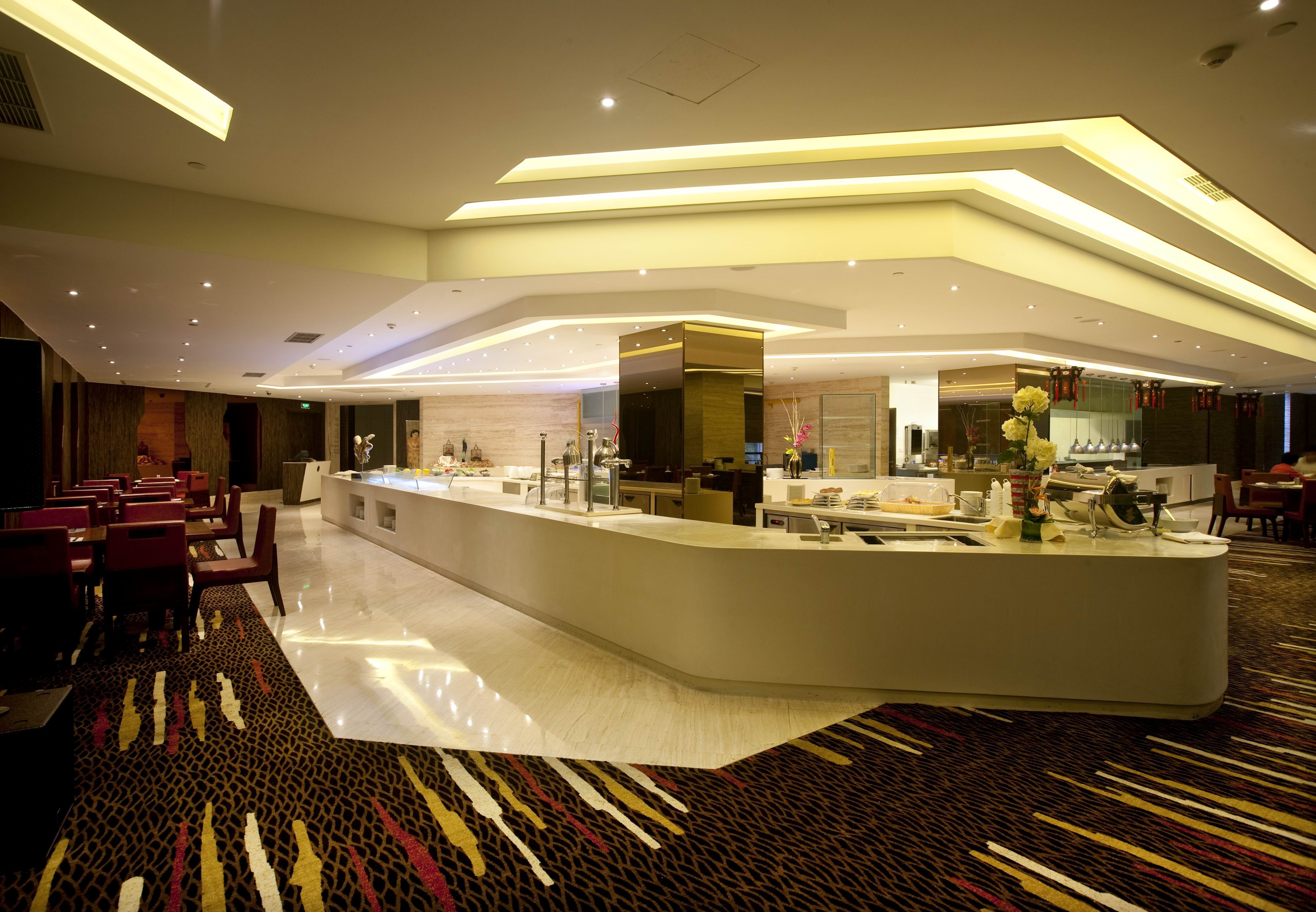 HOLIDAY INN SHANGHAI SONGJIANG 8/42