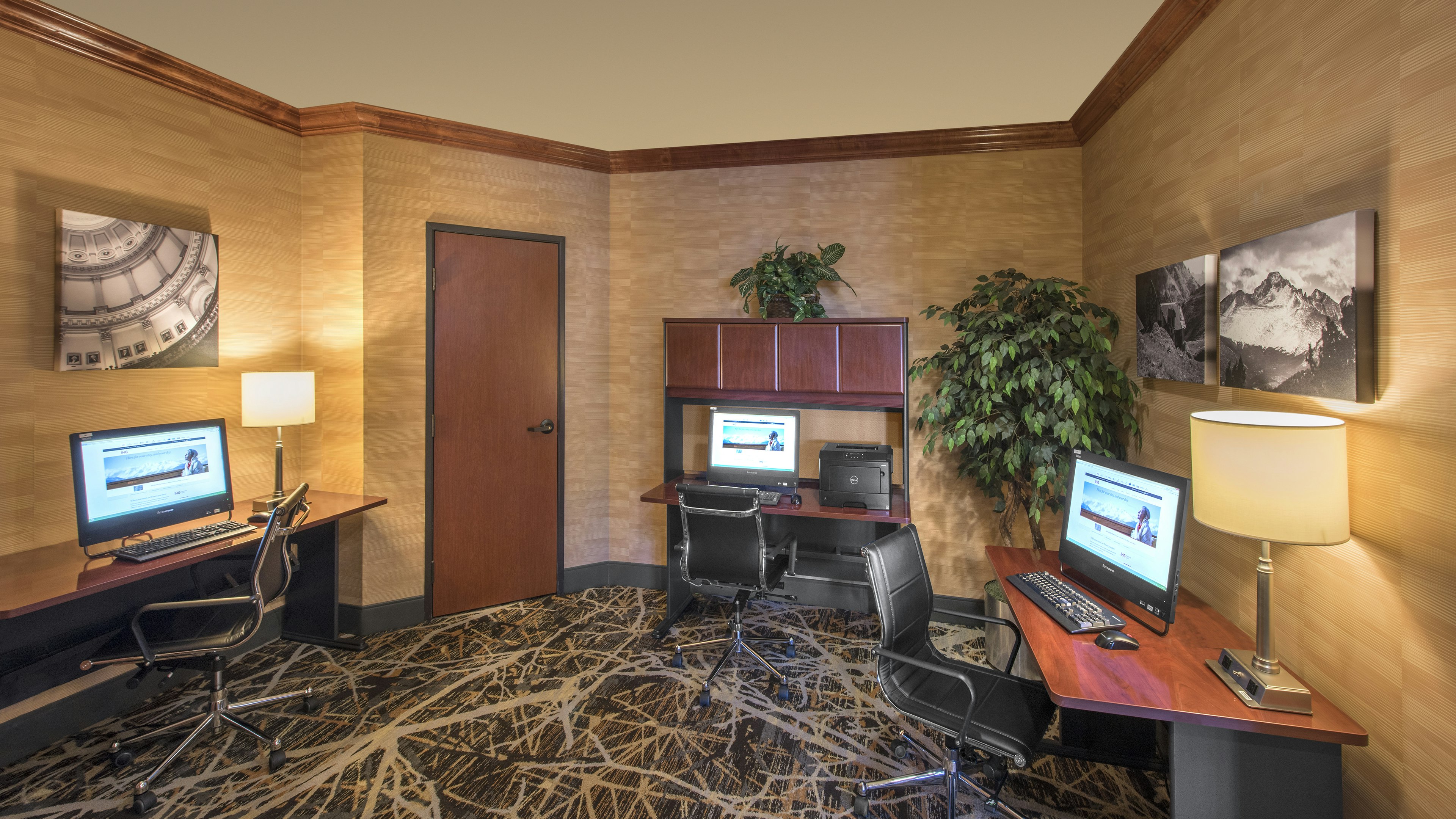 Holiday Inn Denver Lakewood 49/61