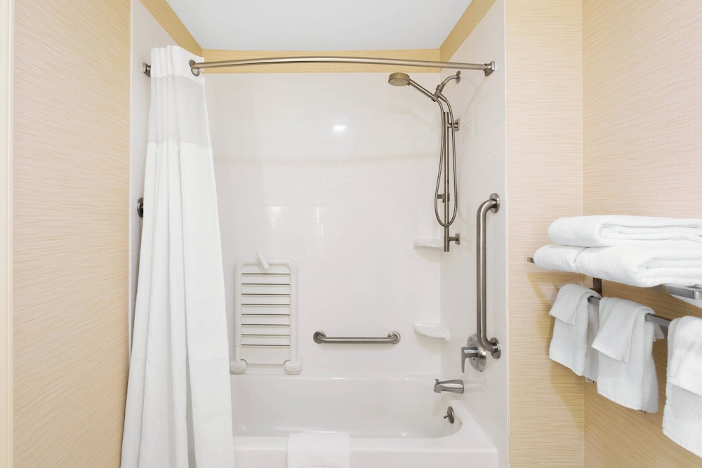 Fairfield Inn & Suites By Marriott Santa Fe 48/48