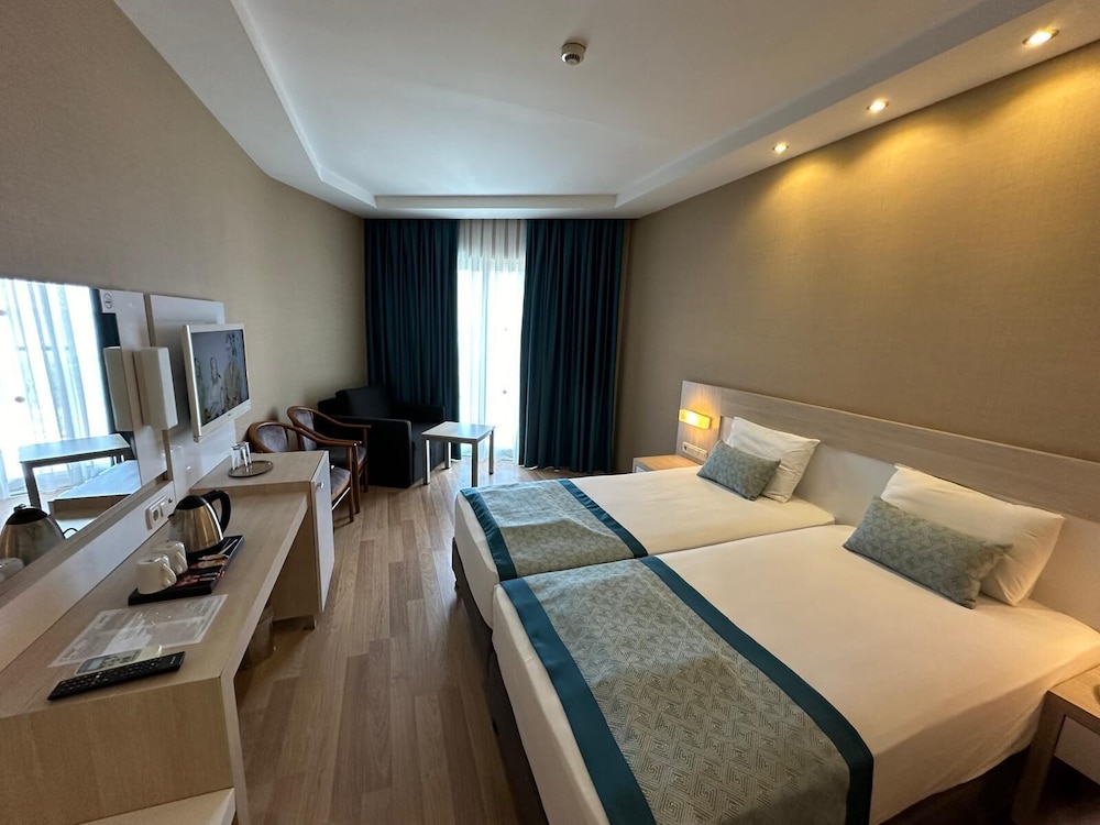 STANDARD, DOUBLE OR TWIN BED