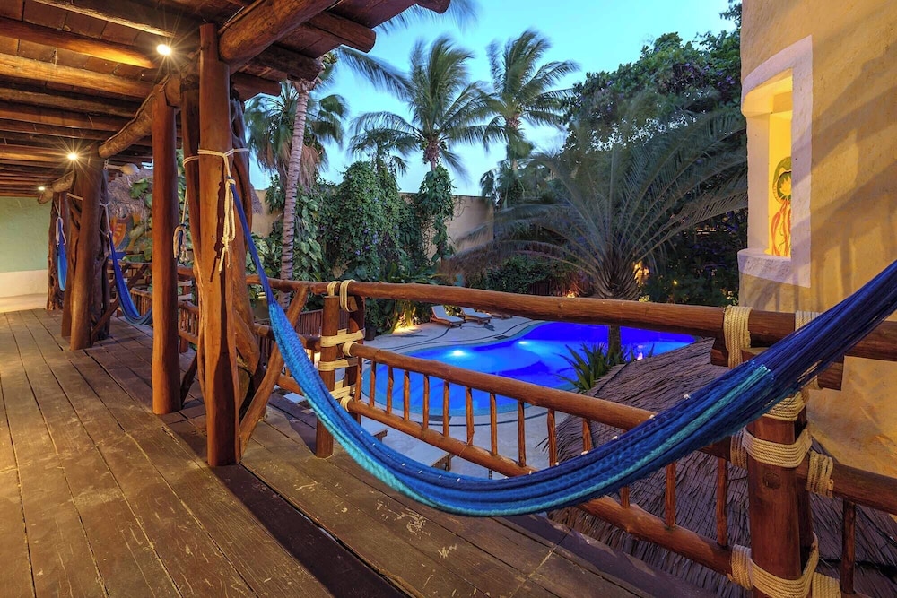 Hotel El Pueblito 27/50