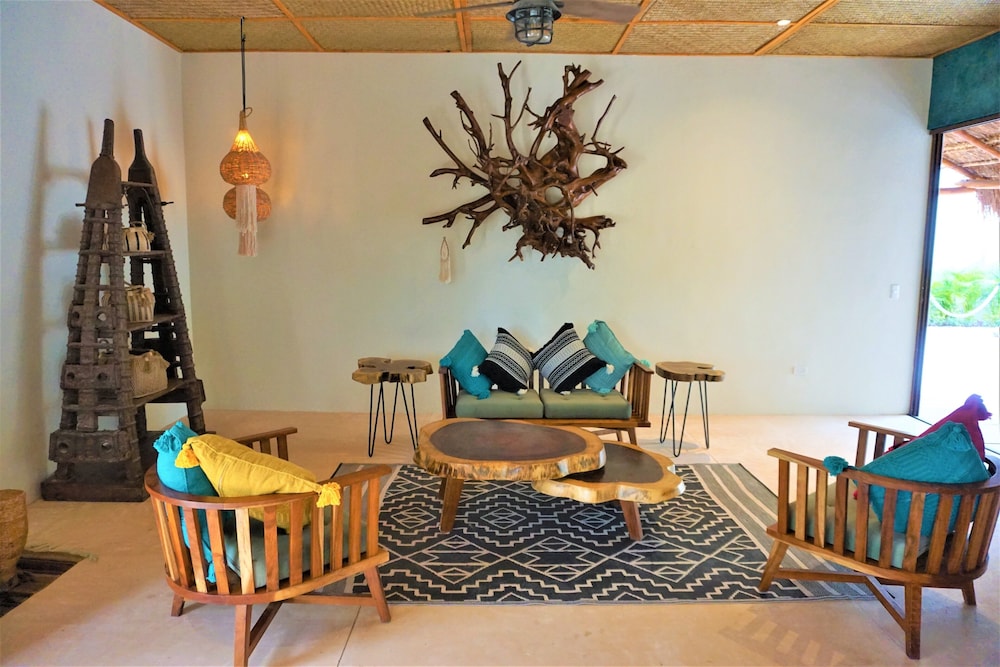 La Puerta Azul Beachfront Adults Only 31/50