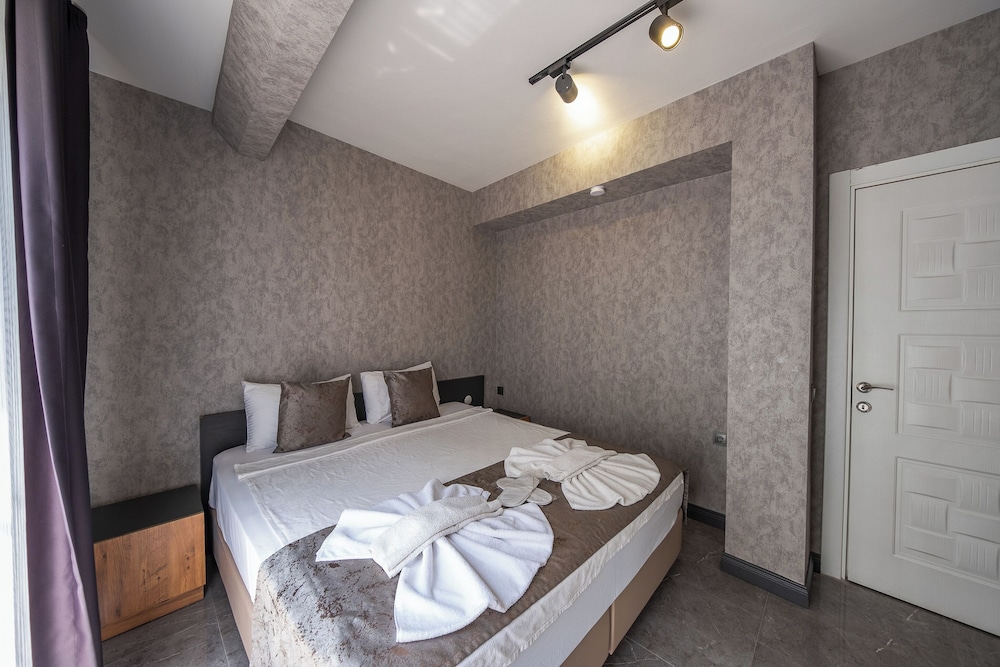 Mrt Suites Lara 10/50