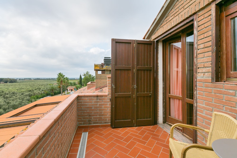 Agrihotel Elisabetta 36/60