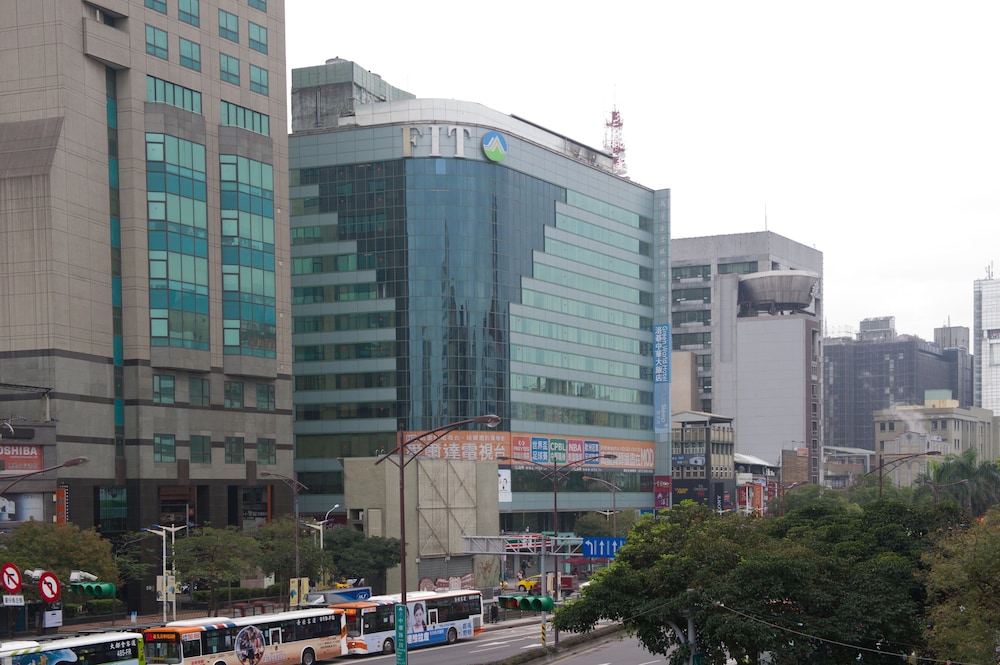 GREEN WORLD HOTEL ZHONGHUA 77/80