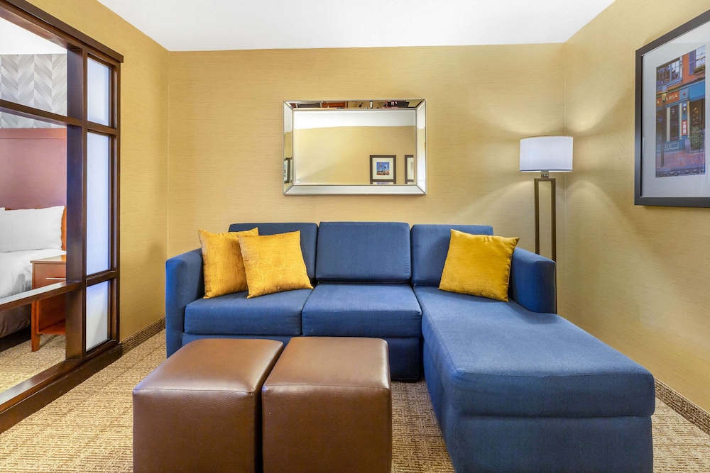 Comfort Inn & Suites Logan International Airport 26/40