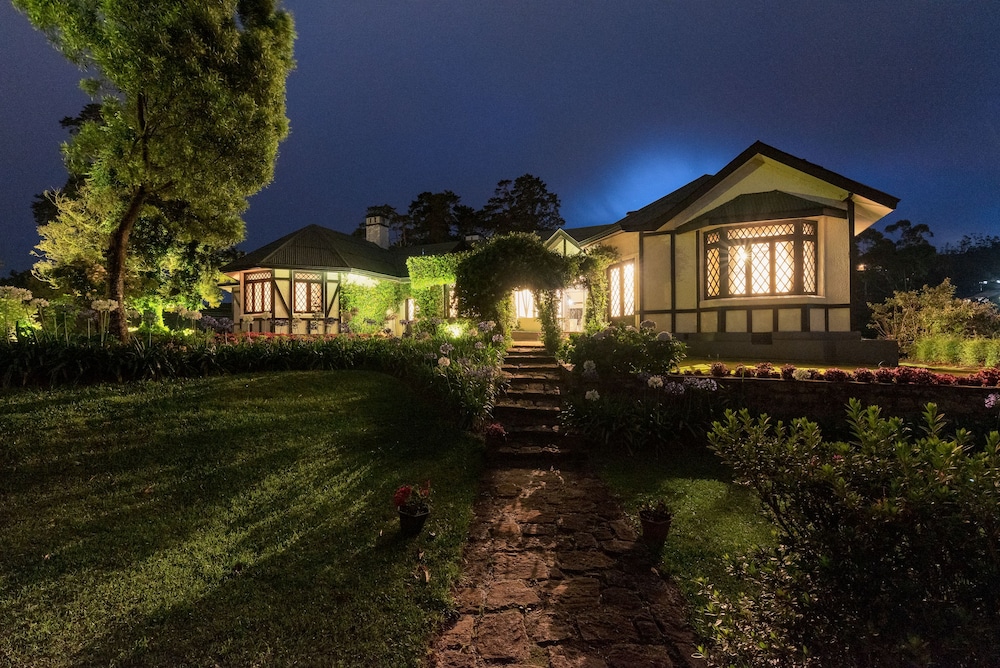 Oliphant Boutique Villa by Amaya 26/28