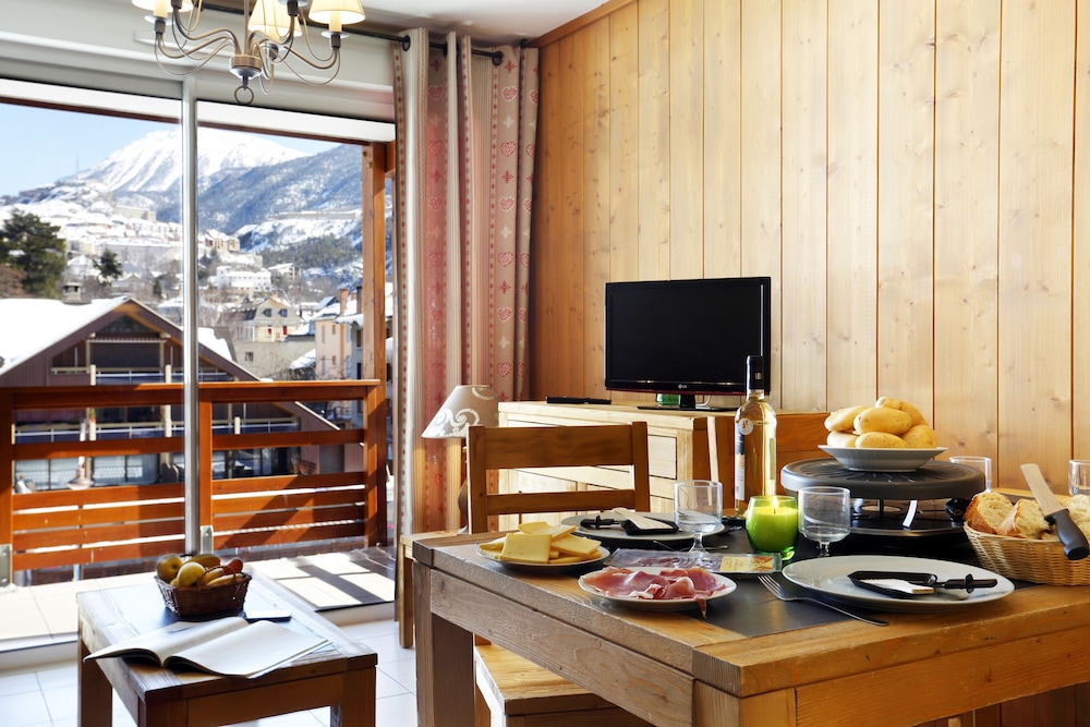 Residence Nemea Laigle Bleu 54/57
