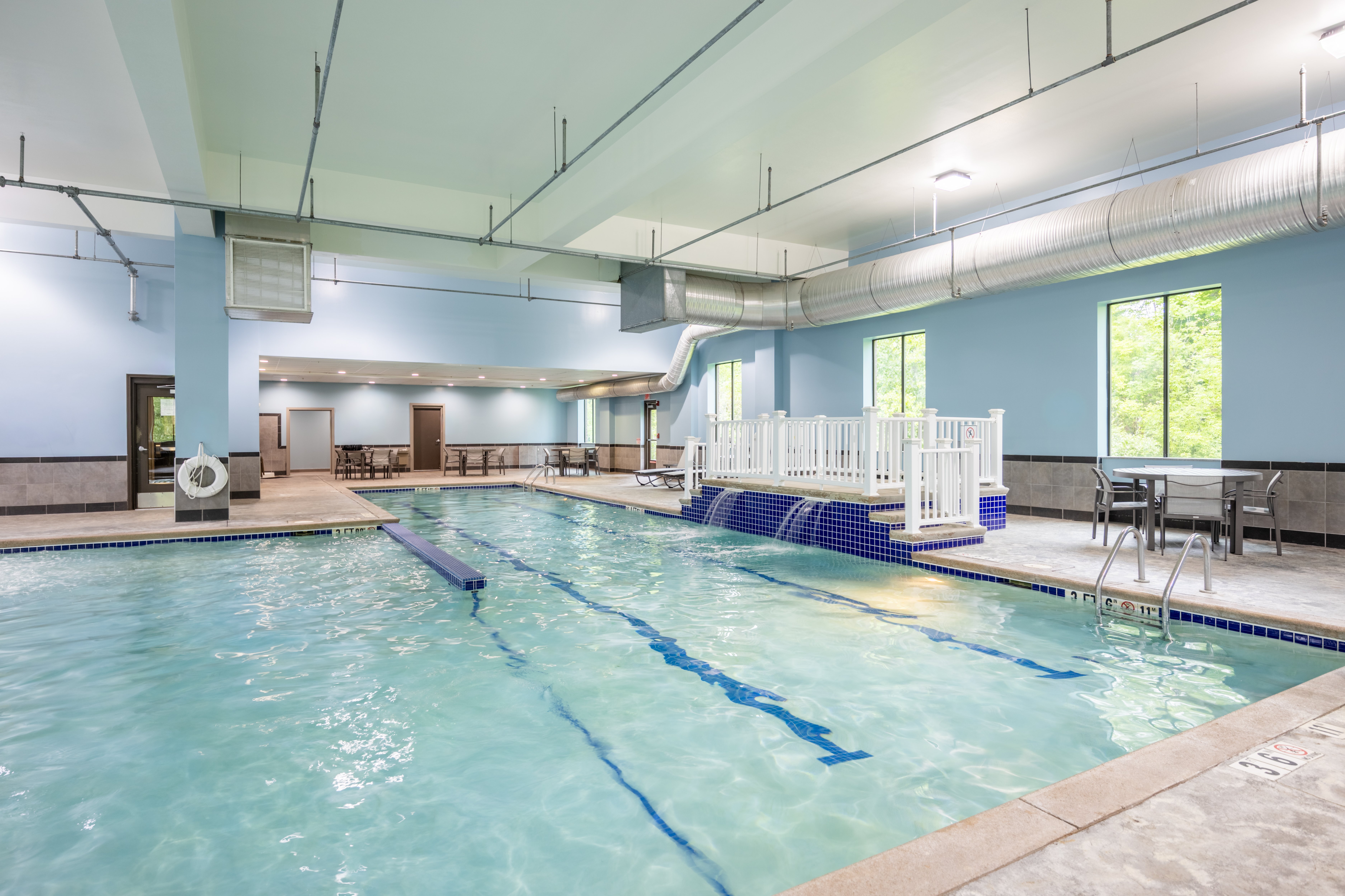 Holiday Inn Express Hotel Suites Columbus Polaris Parkway 40/77