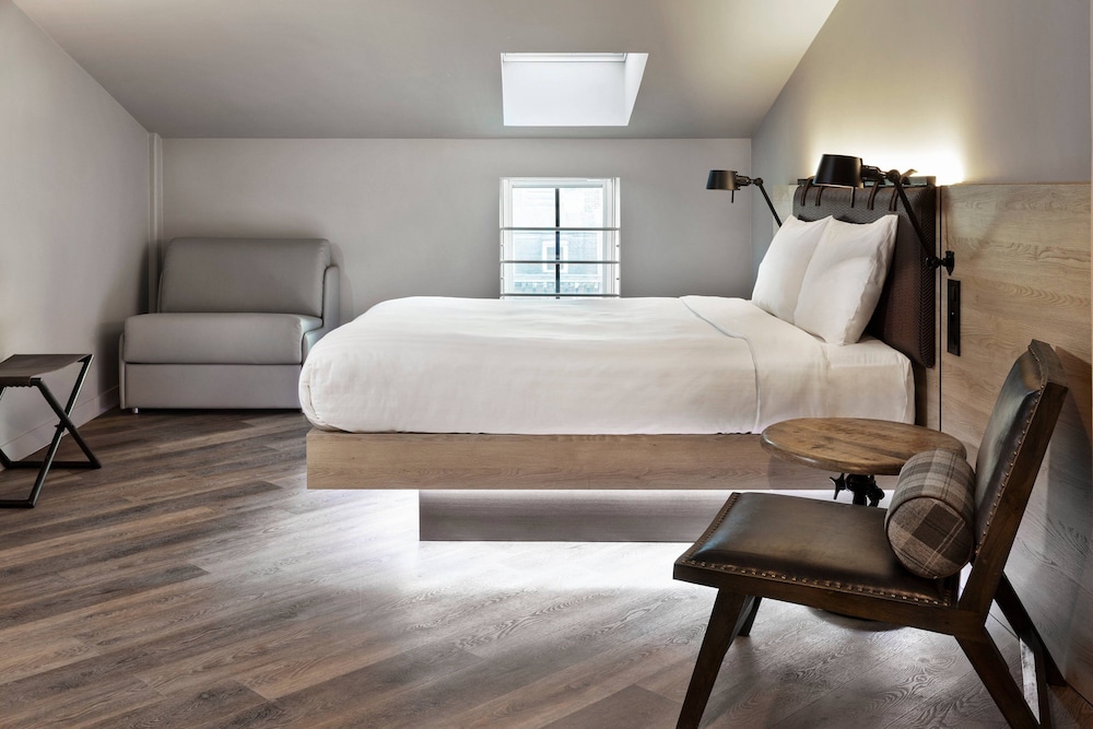 جناح عائلي بسرير مزدوج