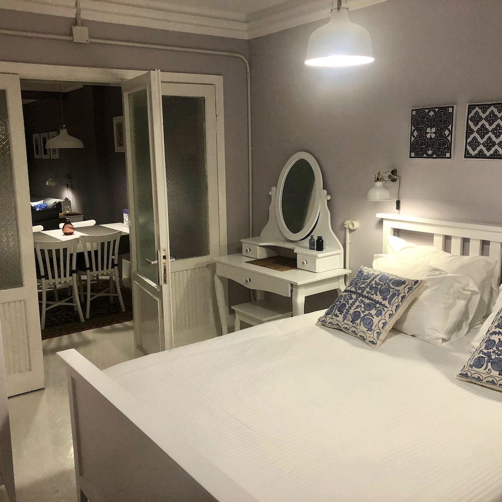 Mehmet Bey Suites 28/49