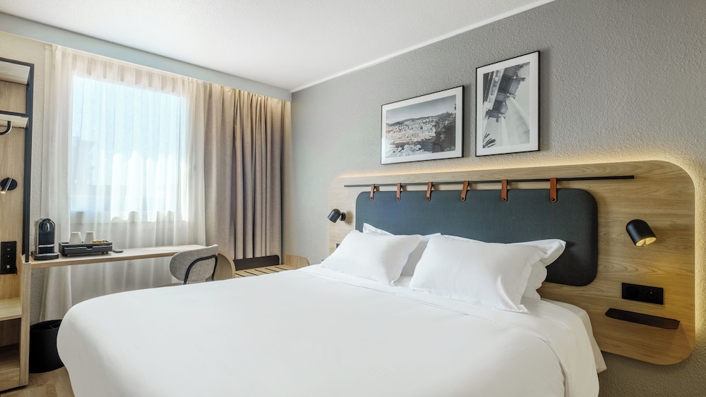 Superior, King Bed