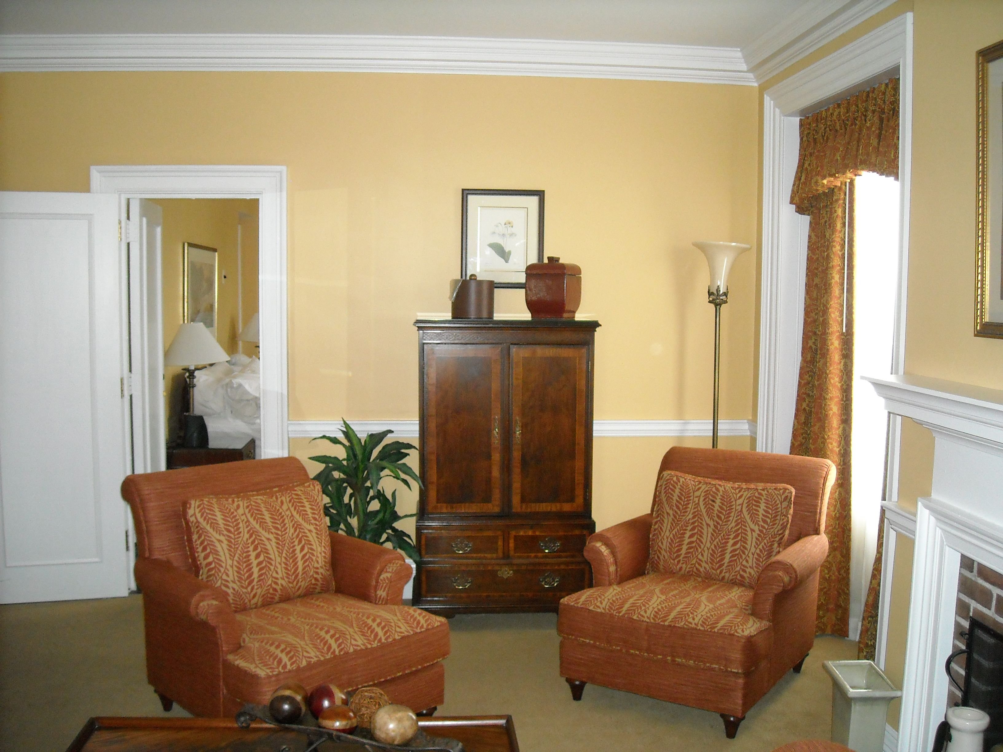 The Tidewater Inn 1/10