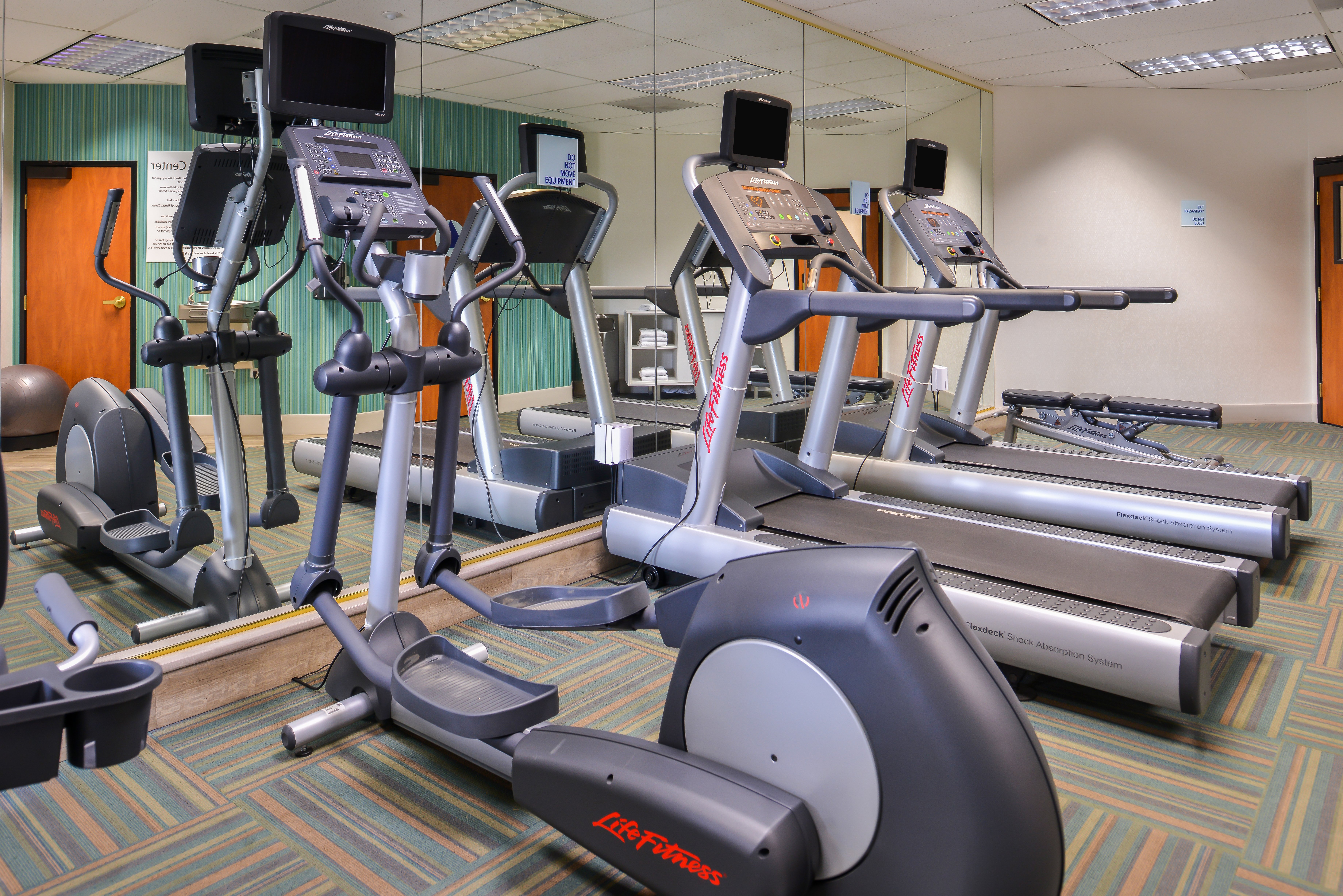 Holiday Inn Express Hotel Suites Elk Grove Ctrl Sacramento S An Ihg Hotel 23/42