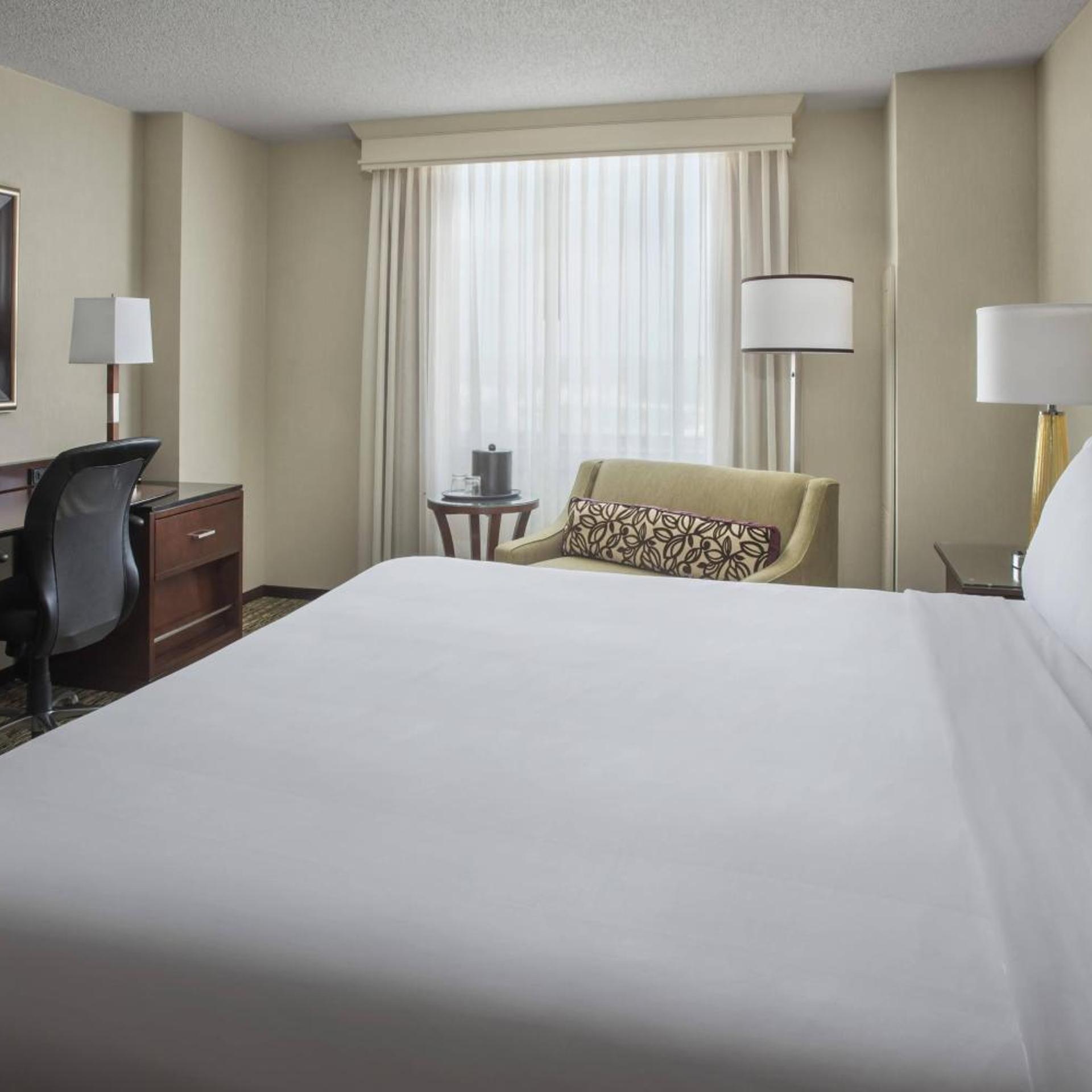 Room, King Bed, High Floor, Concierge Level
