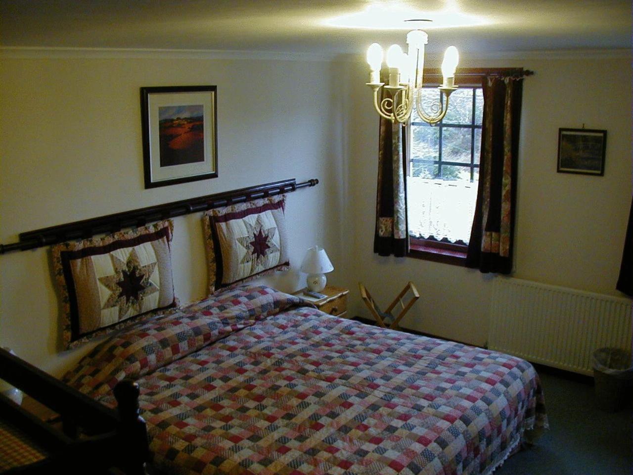 OLD INN HOTEL 7/37