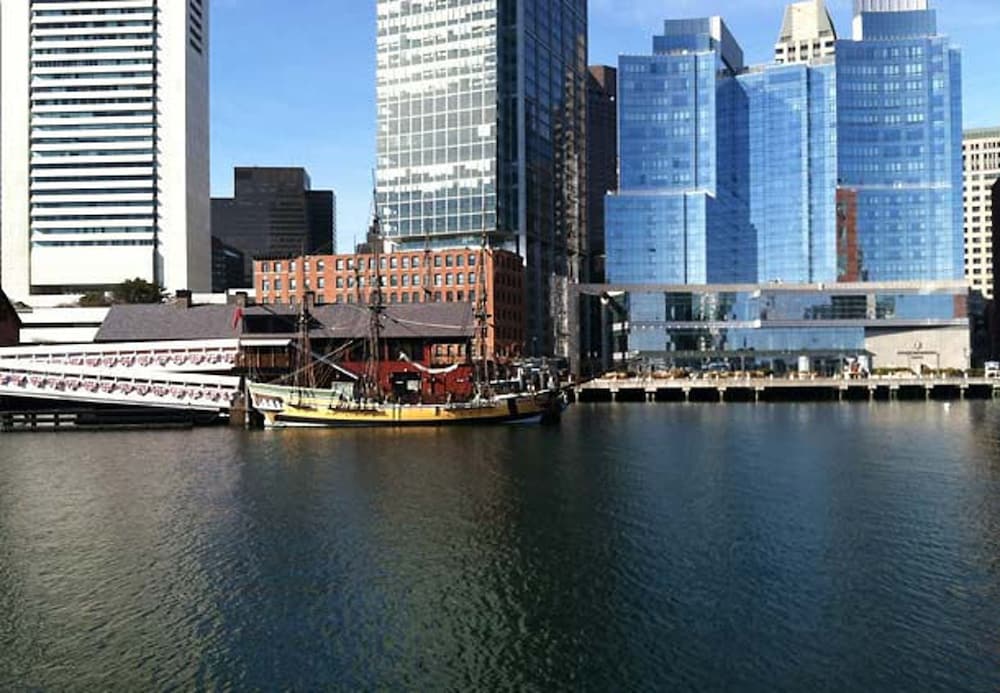 Residence Inn By Marriott Boston Downtown Seaport 18/45