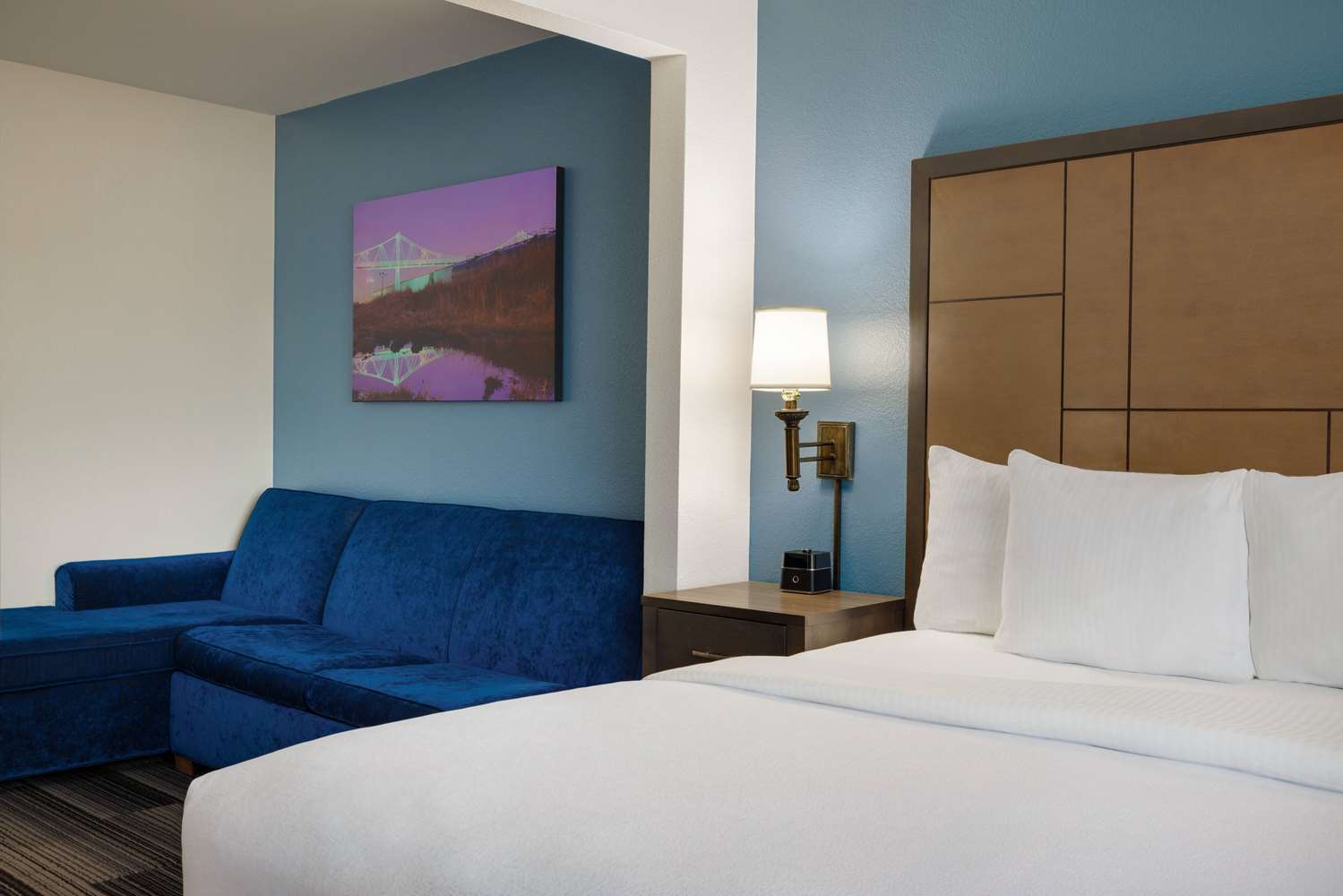 La Quinta Inn Suites Springfield Airport Plaza 26/61