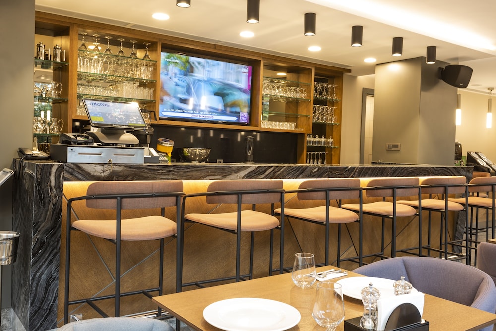 Radisson Hotel Istanbul Harbiye 36/49