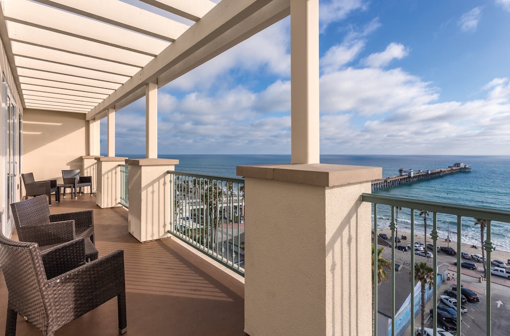 Club Wyndham Oceanside Pier Resort 12/39