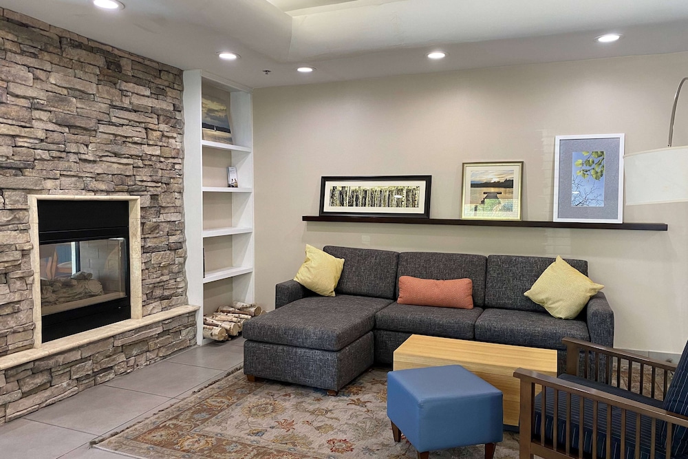 Wingate by Wyndham Chandler 20/40