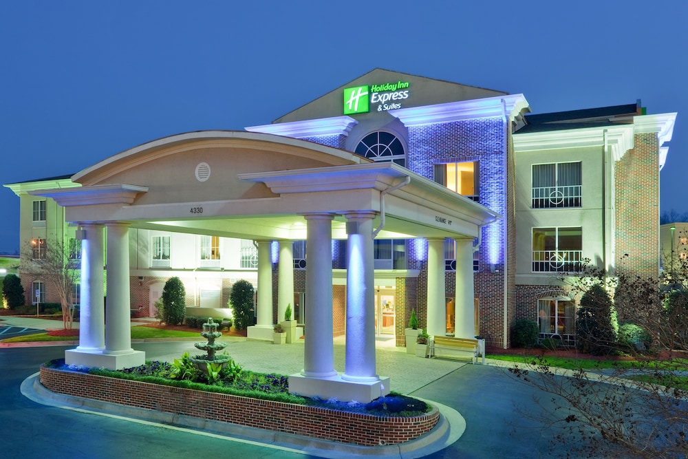 Holiday Inn Express Hotel & Suites Vicksburg 1/74