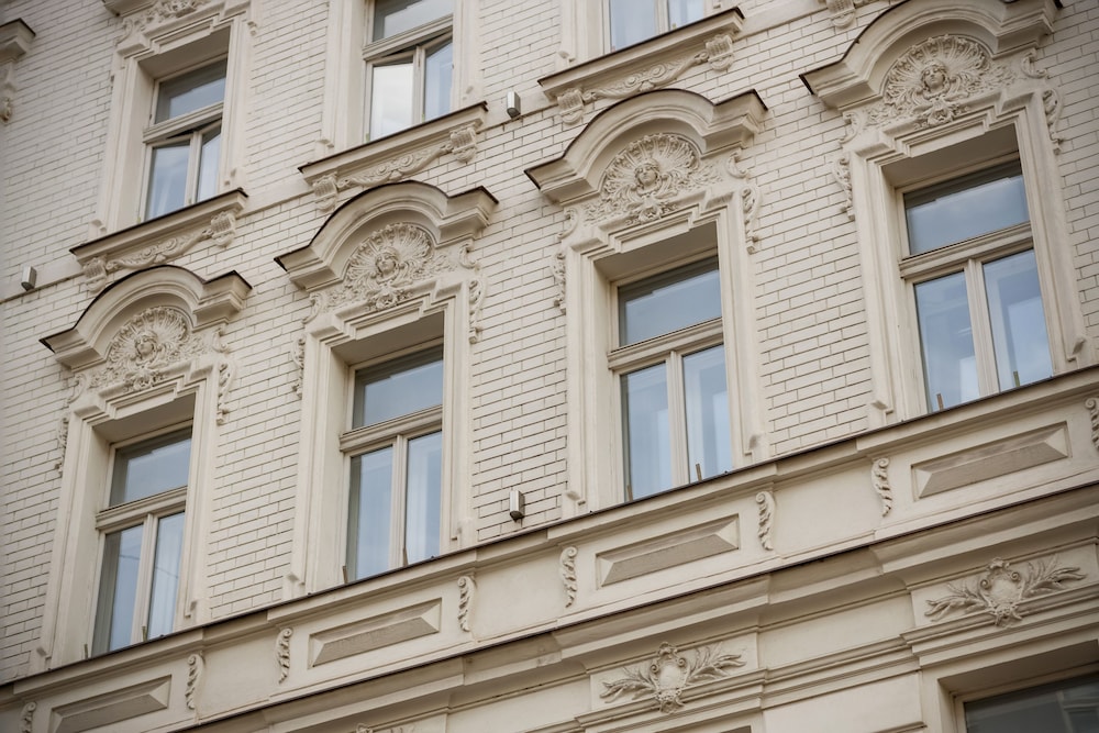 Royal Court Hotel 3/66
