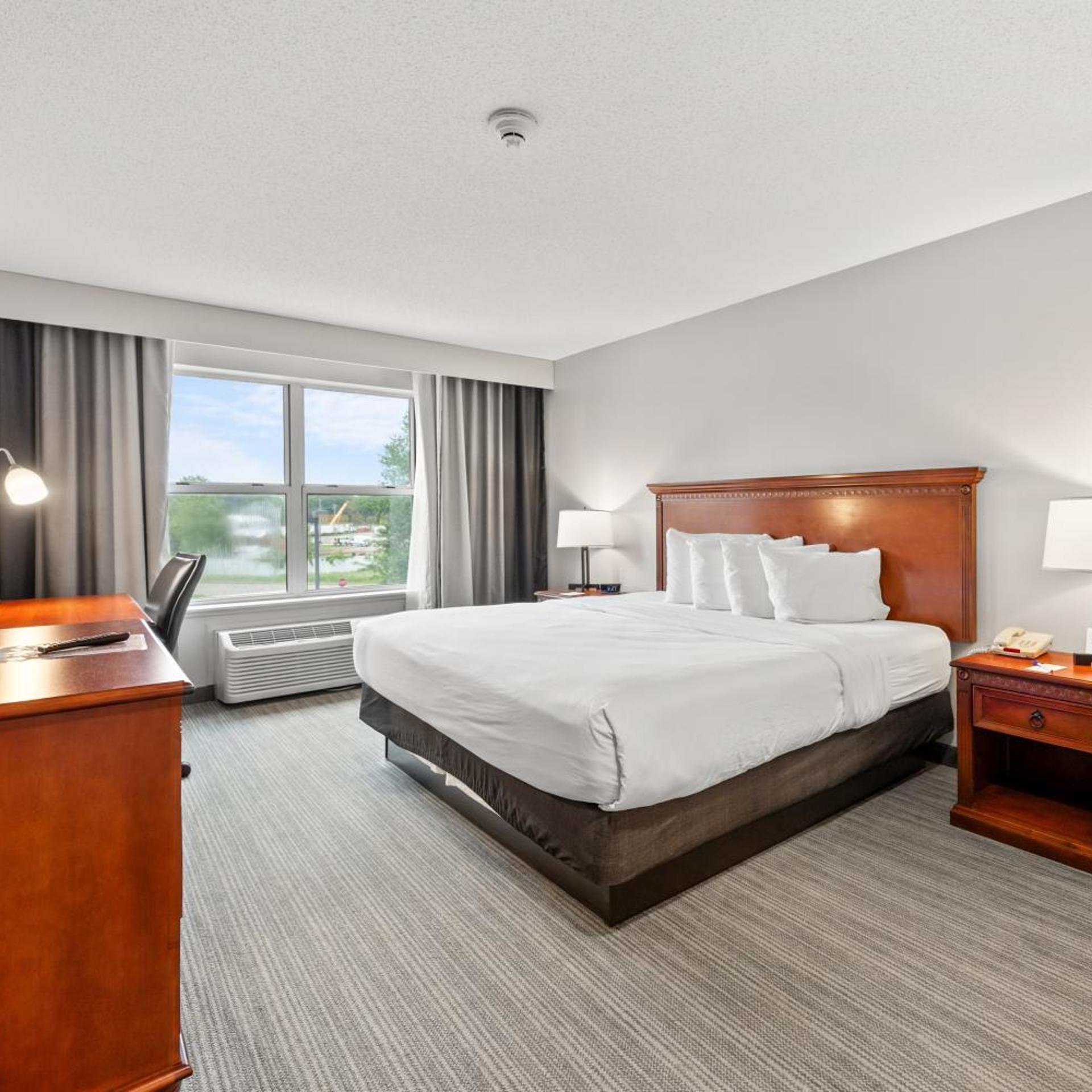 استوديو لذوي الإعاقة، Marinette WI Hotel 4/8