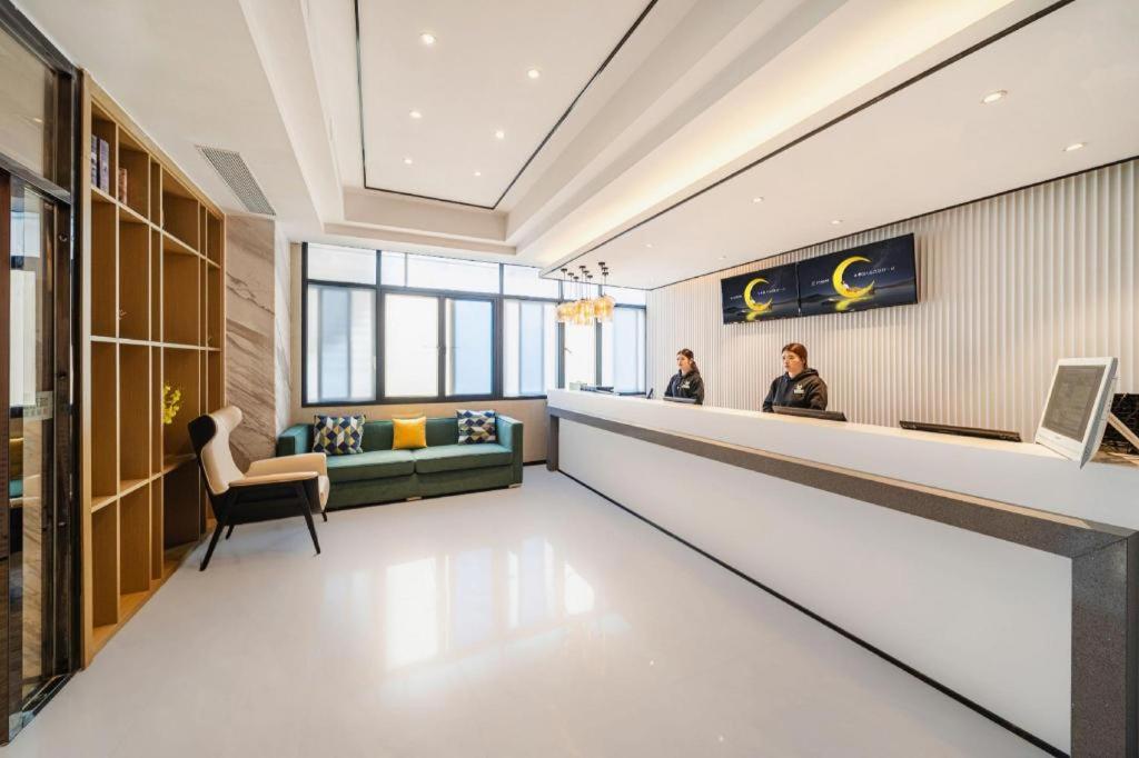 City Comfort Inn (Guangzhou Tiyu West Road Metro Station) 15/48