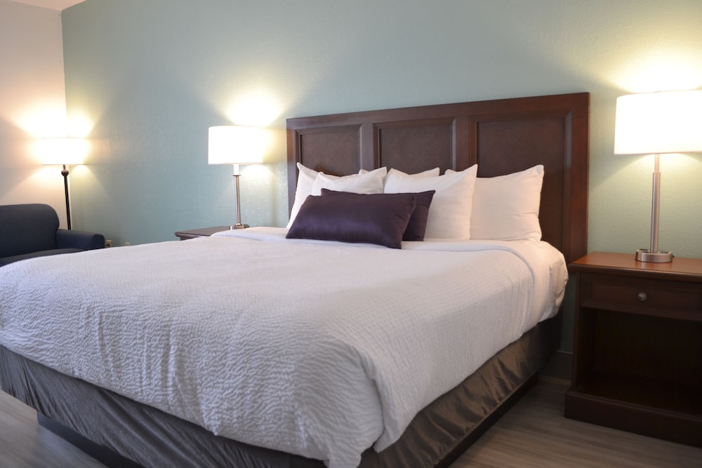 Best Western Plus Myrtle Beach @ Intracoastal 10/38