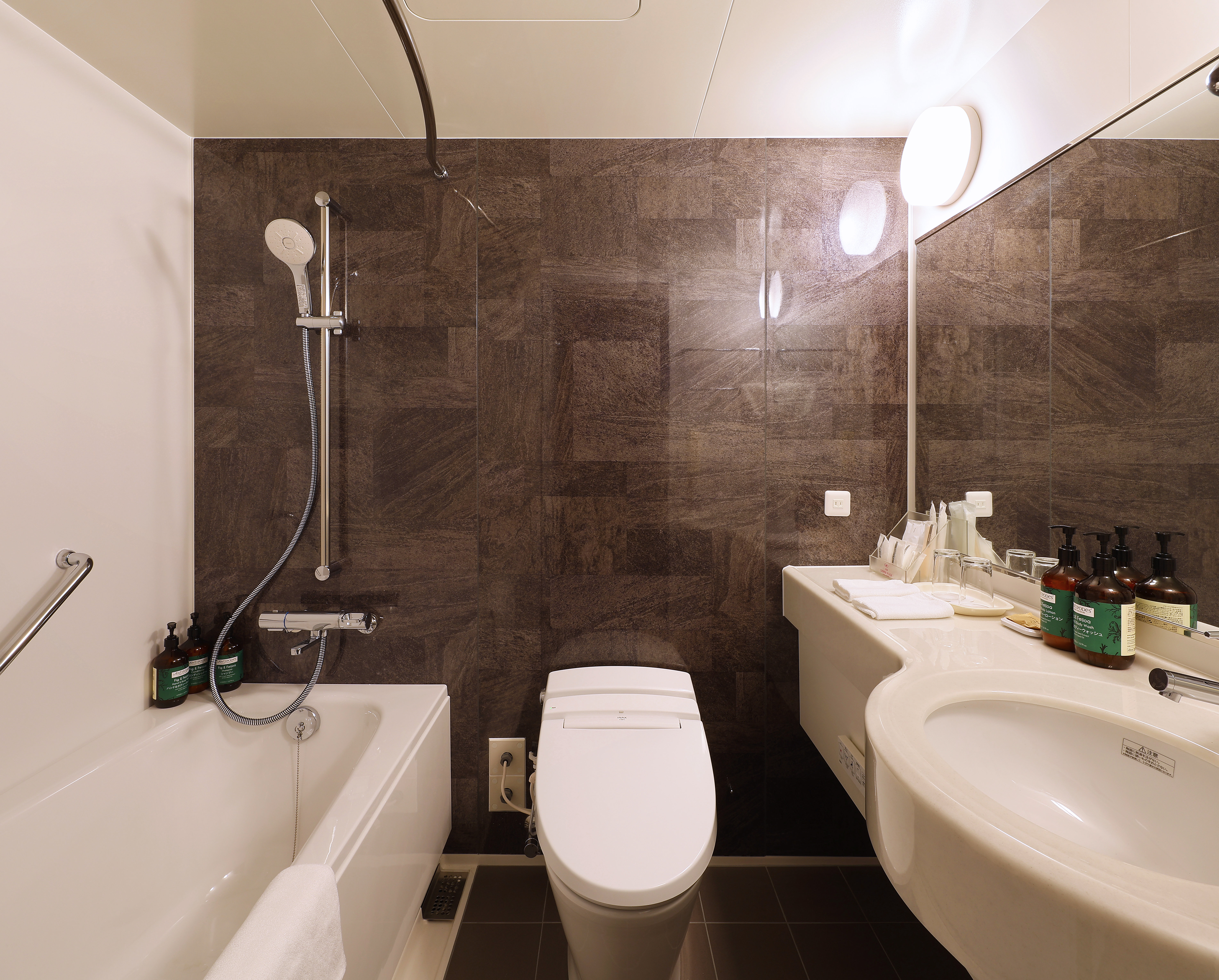 Crowne Plaza Ana Nagasaki Gloverhill 77/78