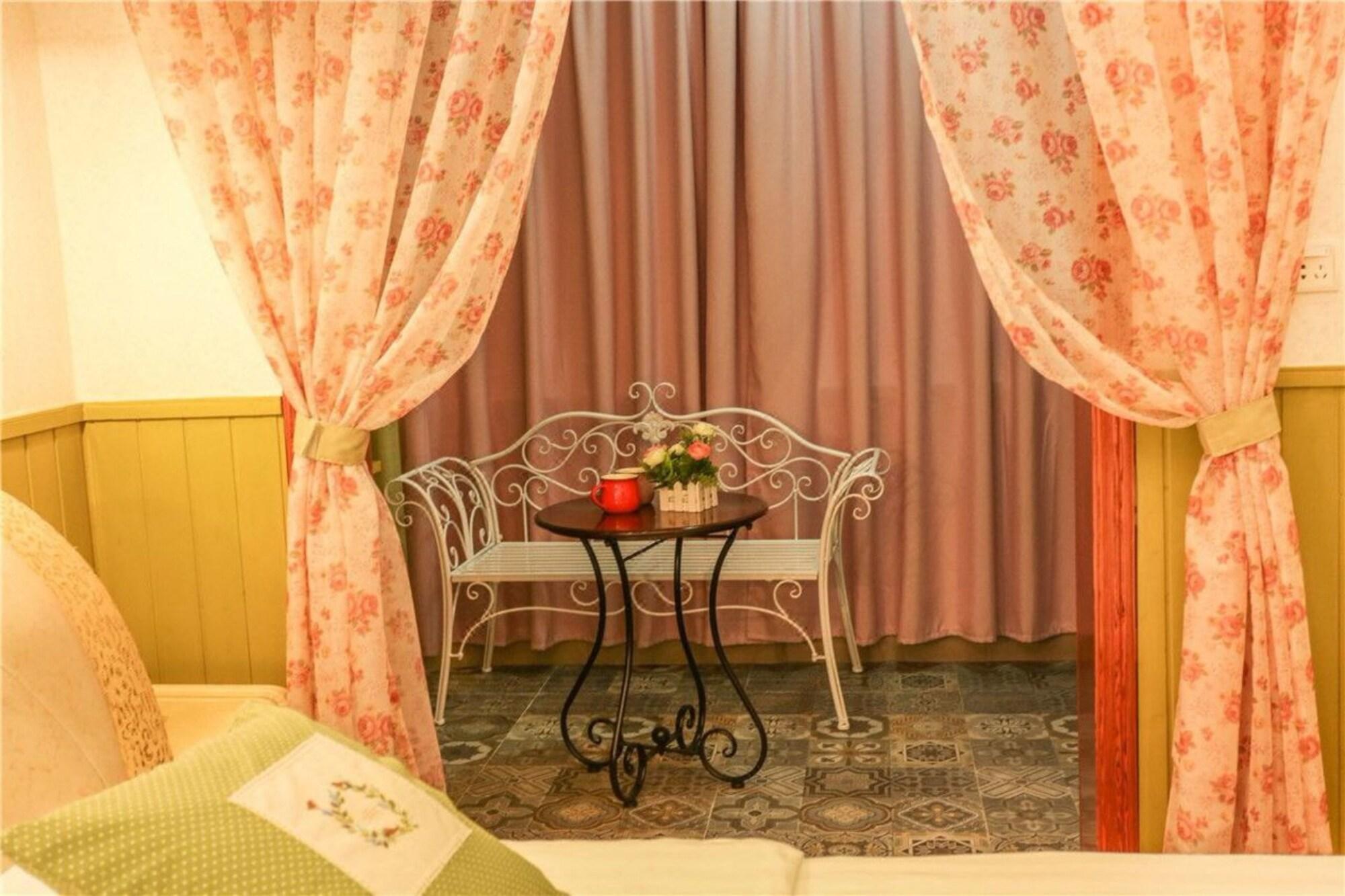 Wuzhen He & She Inn 15/17