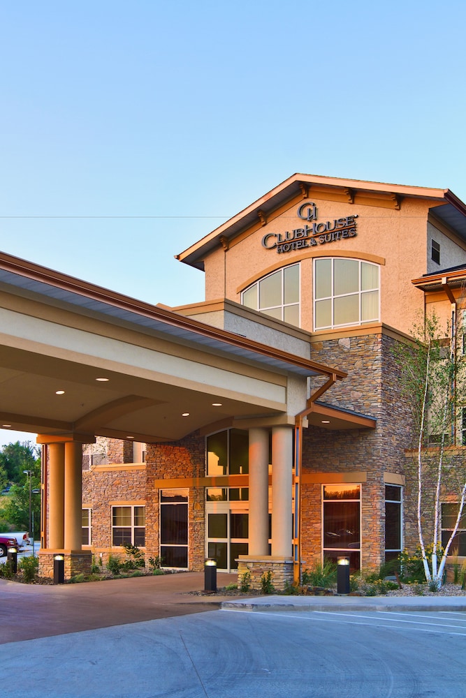 Clubhouse Hotel Suites Pierre 4/60