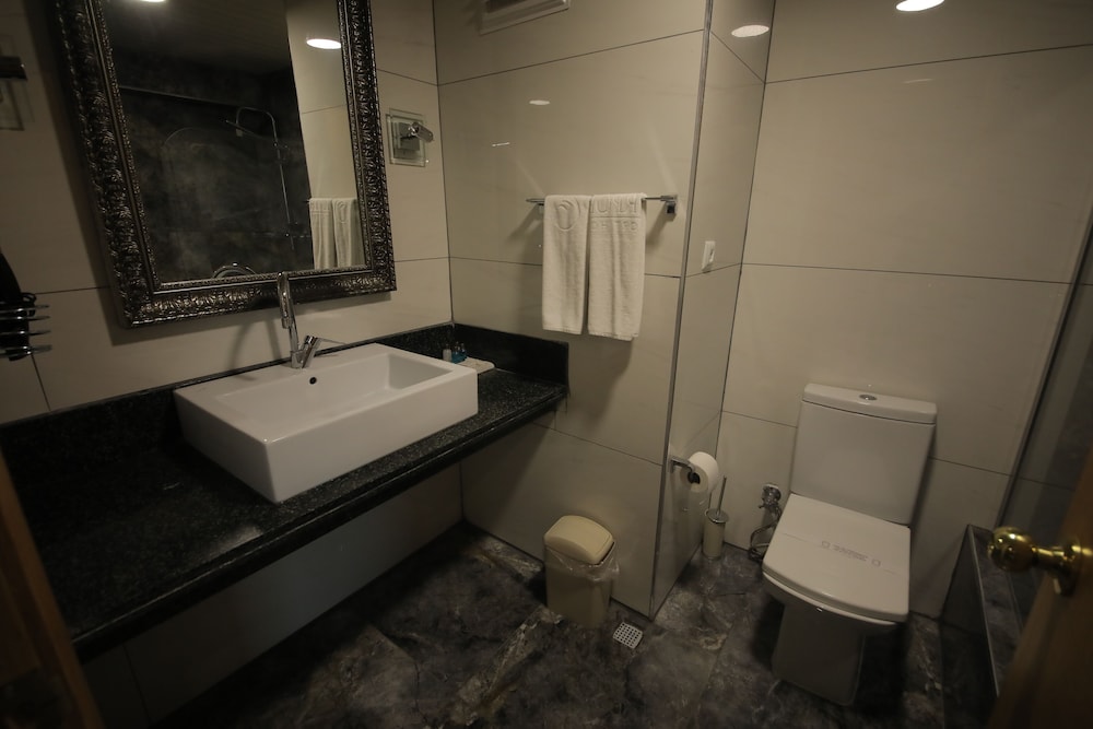 Samsun Airport Resort 17/18